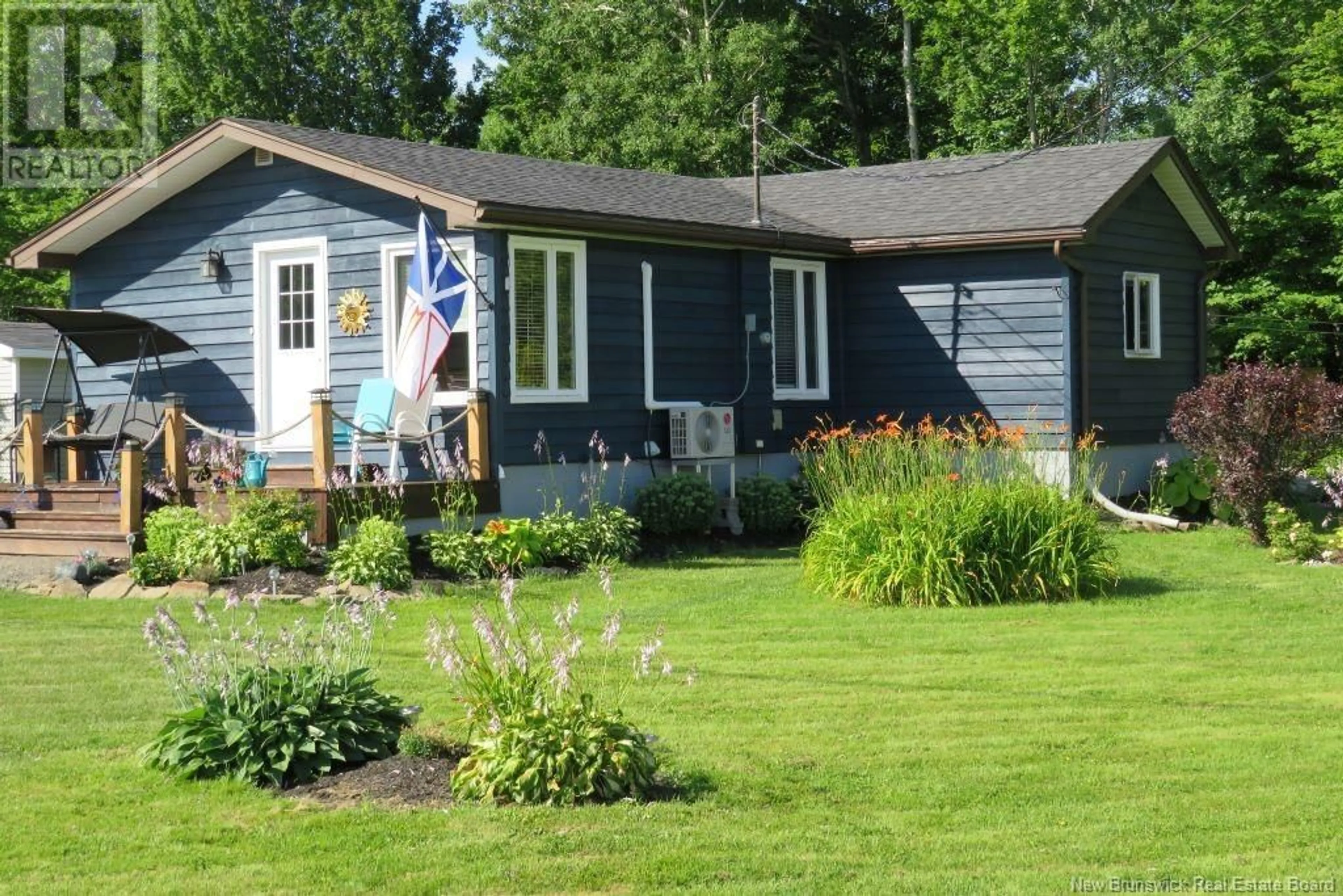 Home with vinyl exterior material, street for 187 TIPPERARY STREET, Shediac New Brunswick E4P2V7