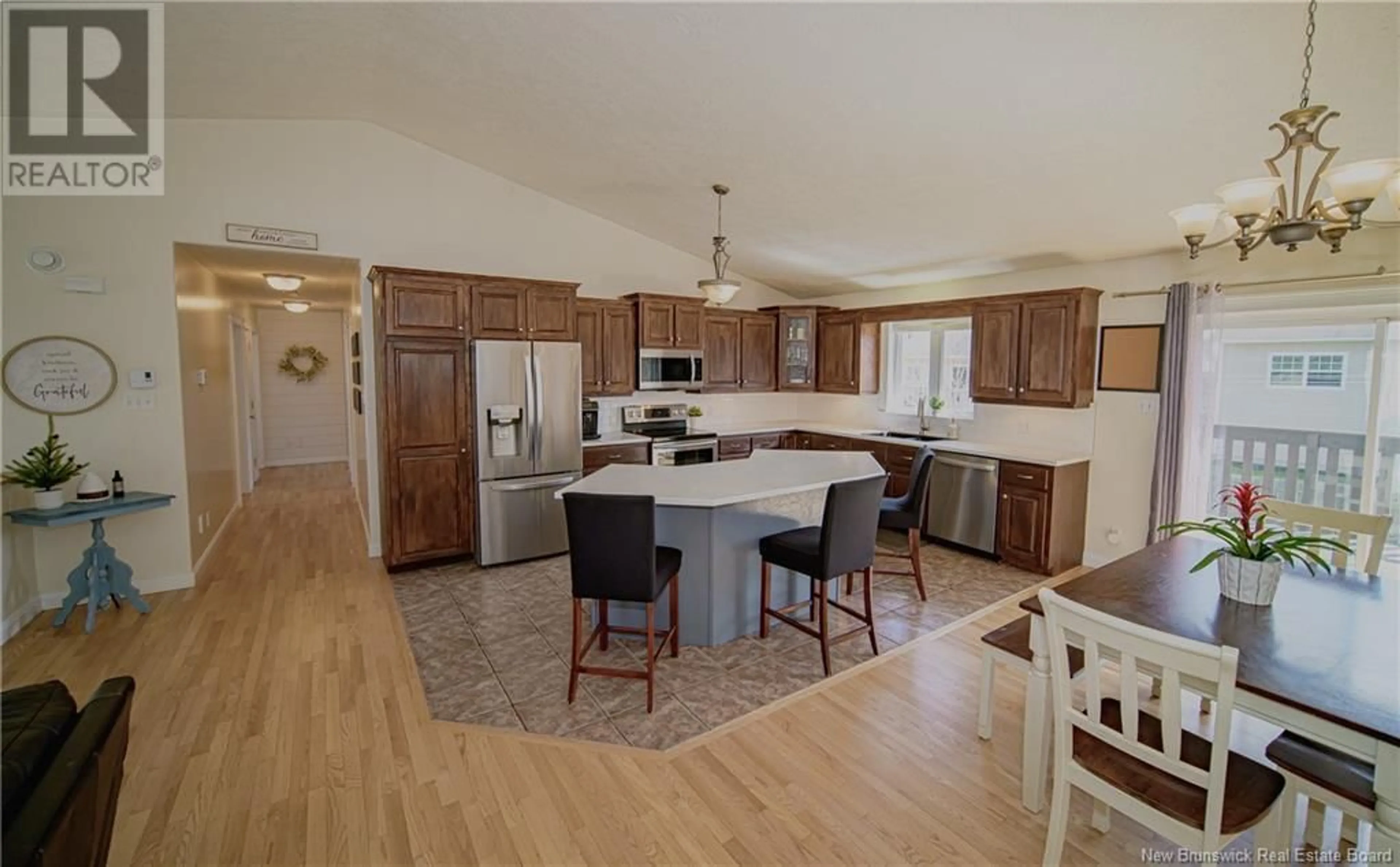 Open concept kitchen, unknown for 56 WILLINGDON STREET, Oromocto New Brunswick E2V4N4