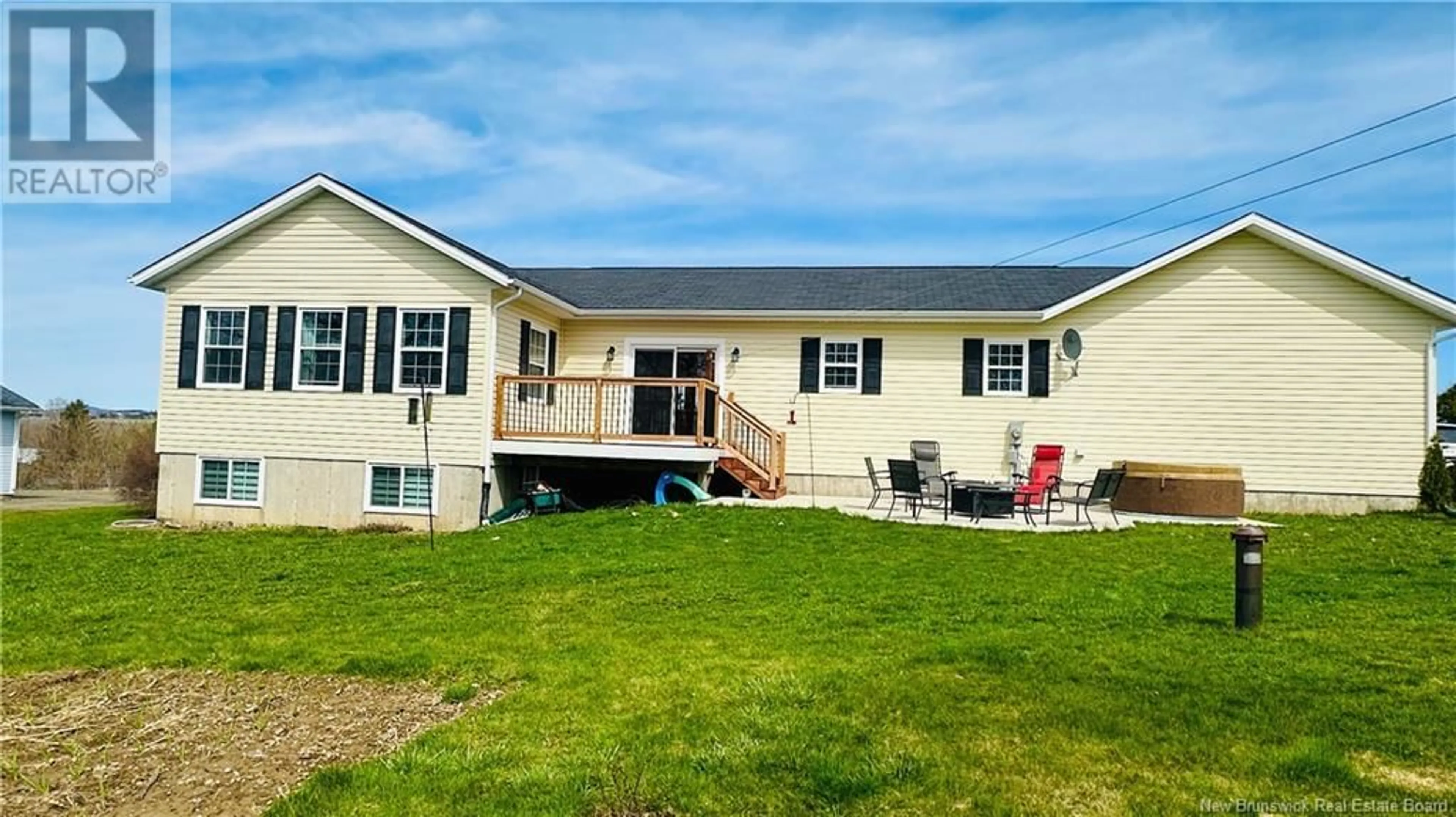 Home with vinyl exterior material, water/lake/river/ocean view for 20 NORKOTAH CRESCENT, Florenceville-Bristol New Brunswick E7L0A4