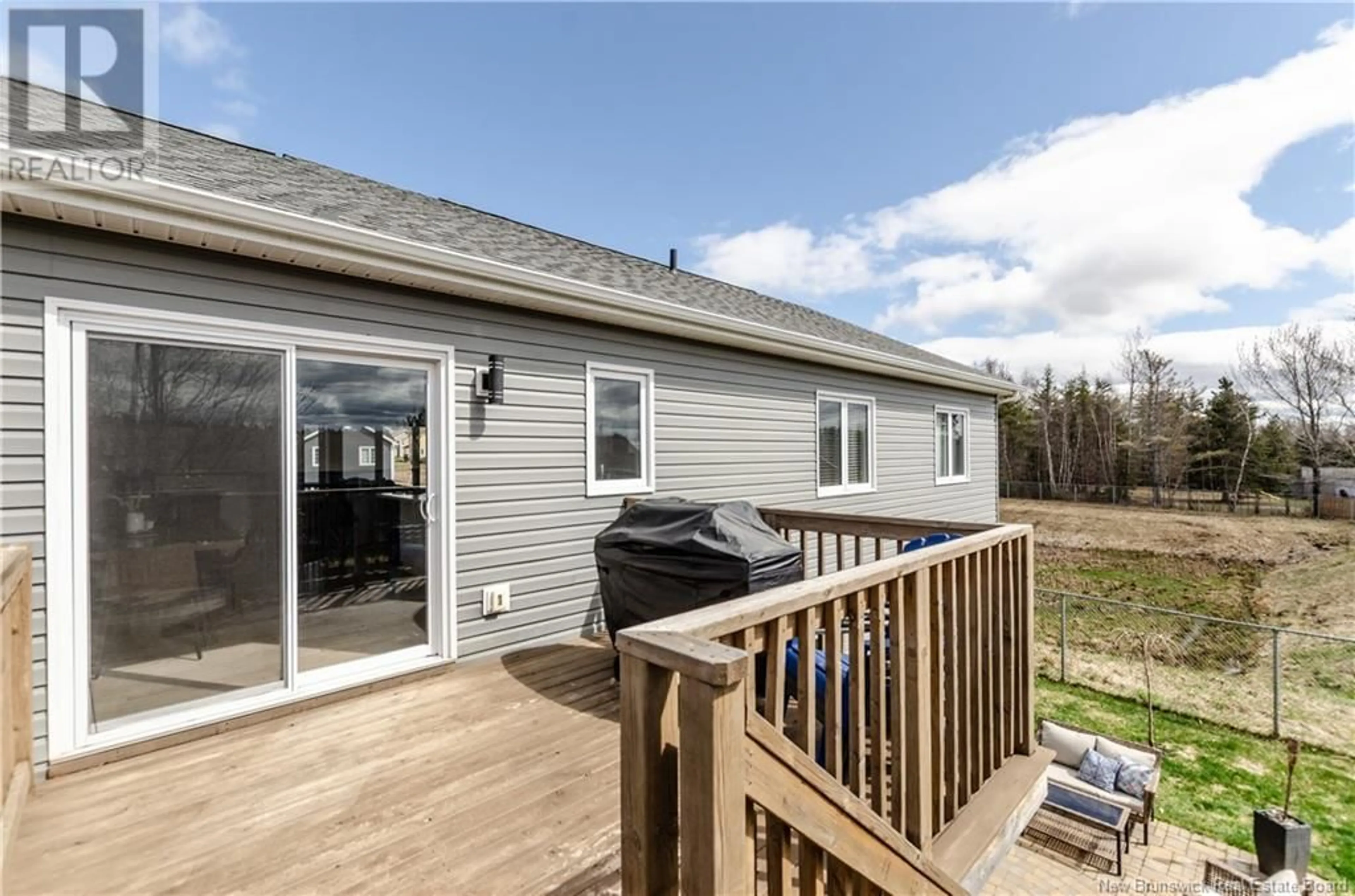 Home with vinyl exterior material, water/lake/river/ocean view for 10 CUMBERLAND STREET, Moncton New Brunswick E1G0Z8