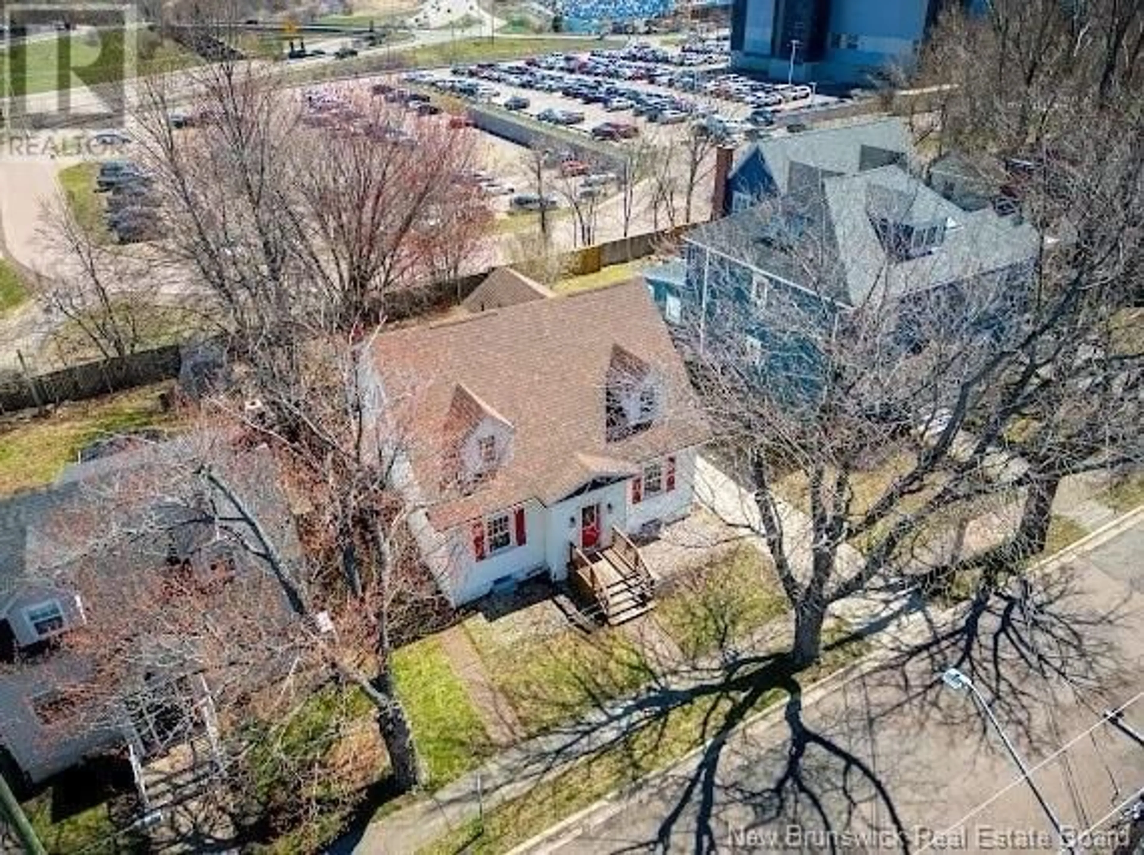 A pic from outside/outdoor area/front of a property/back of a property/a pic from drone, city buildings view from balcony for 407 HIGHFIELD, Moncton New Brunswick E1C5R7