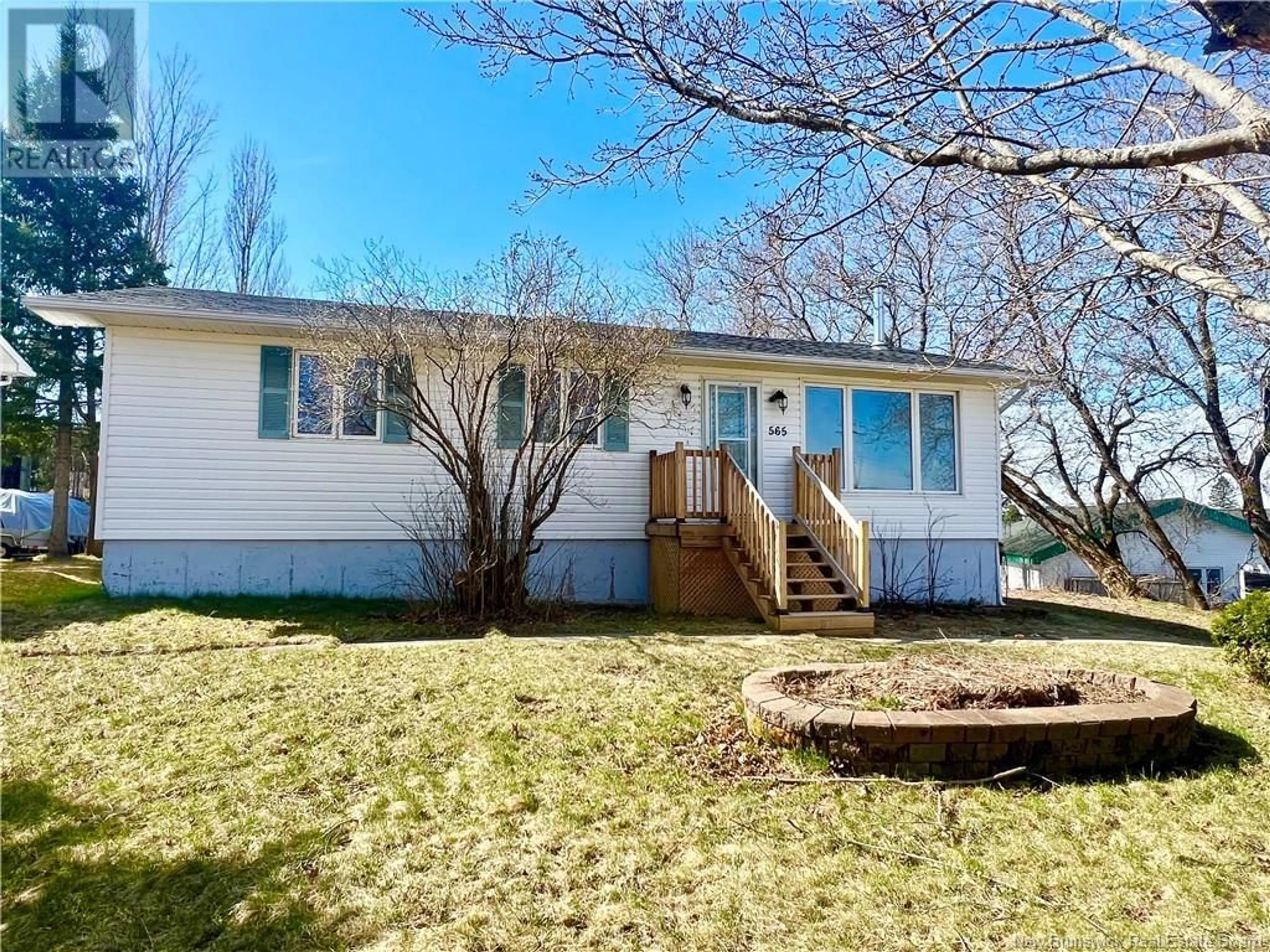 Home with vinyl exterior material, street for 565 ARCHIBALD DRIVE, Bathurst New Brunswick E2A4E1
