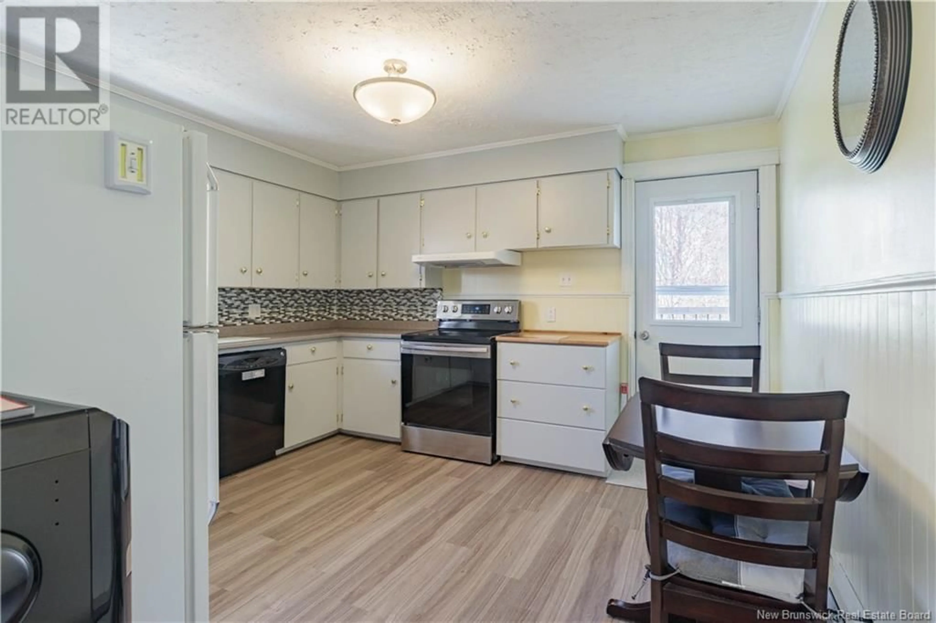 Standard kitchen, wood/laminate floor for 185 MCLEOD HILL ROAD, Fredericton New Brunswick E3A6H5