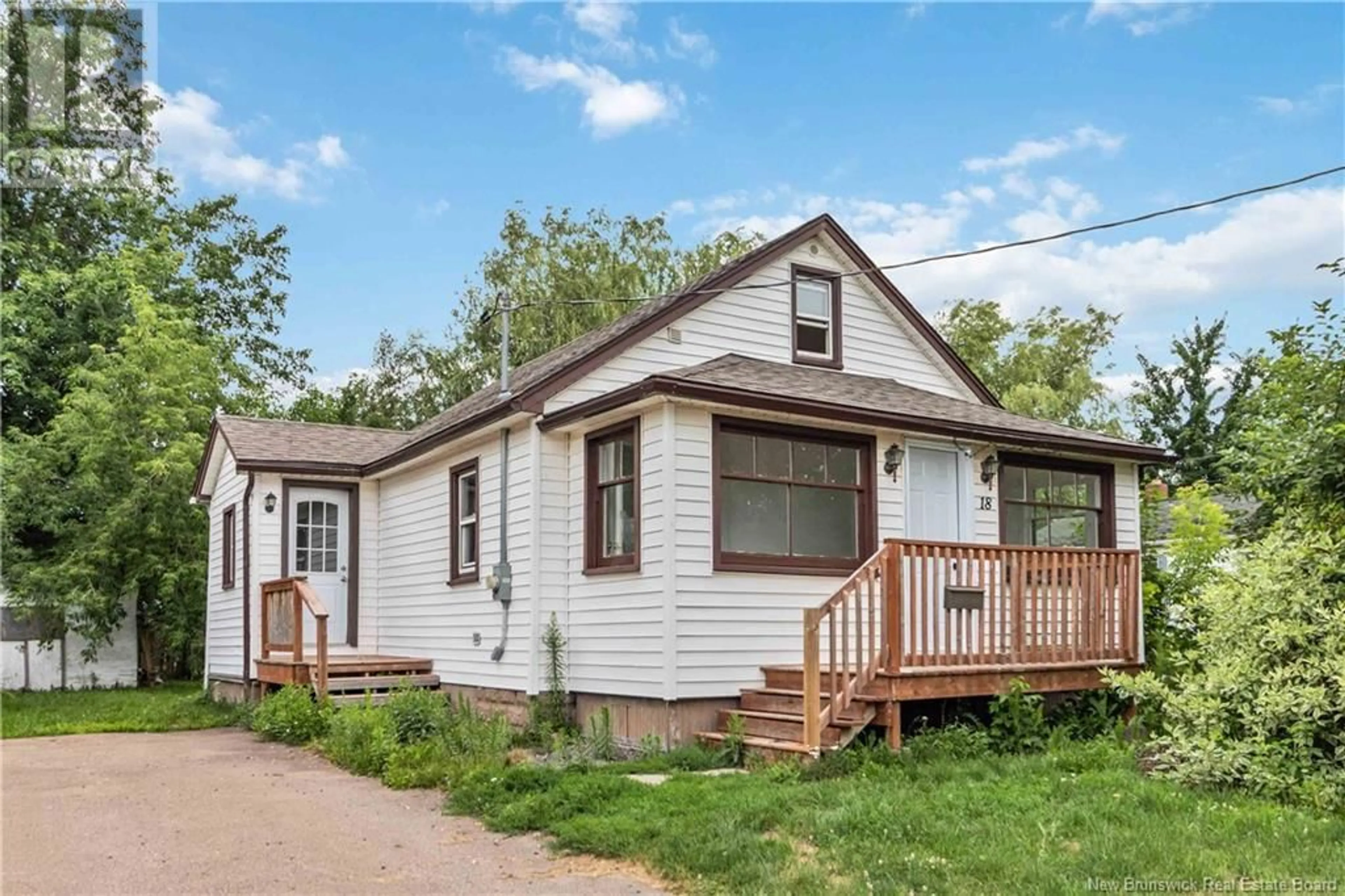 Home with vinyl exterior material, street for 18 SECOND AVENUE, Moncton New Brunswick E1C5H2