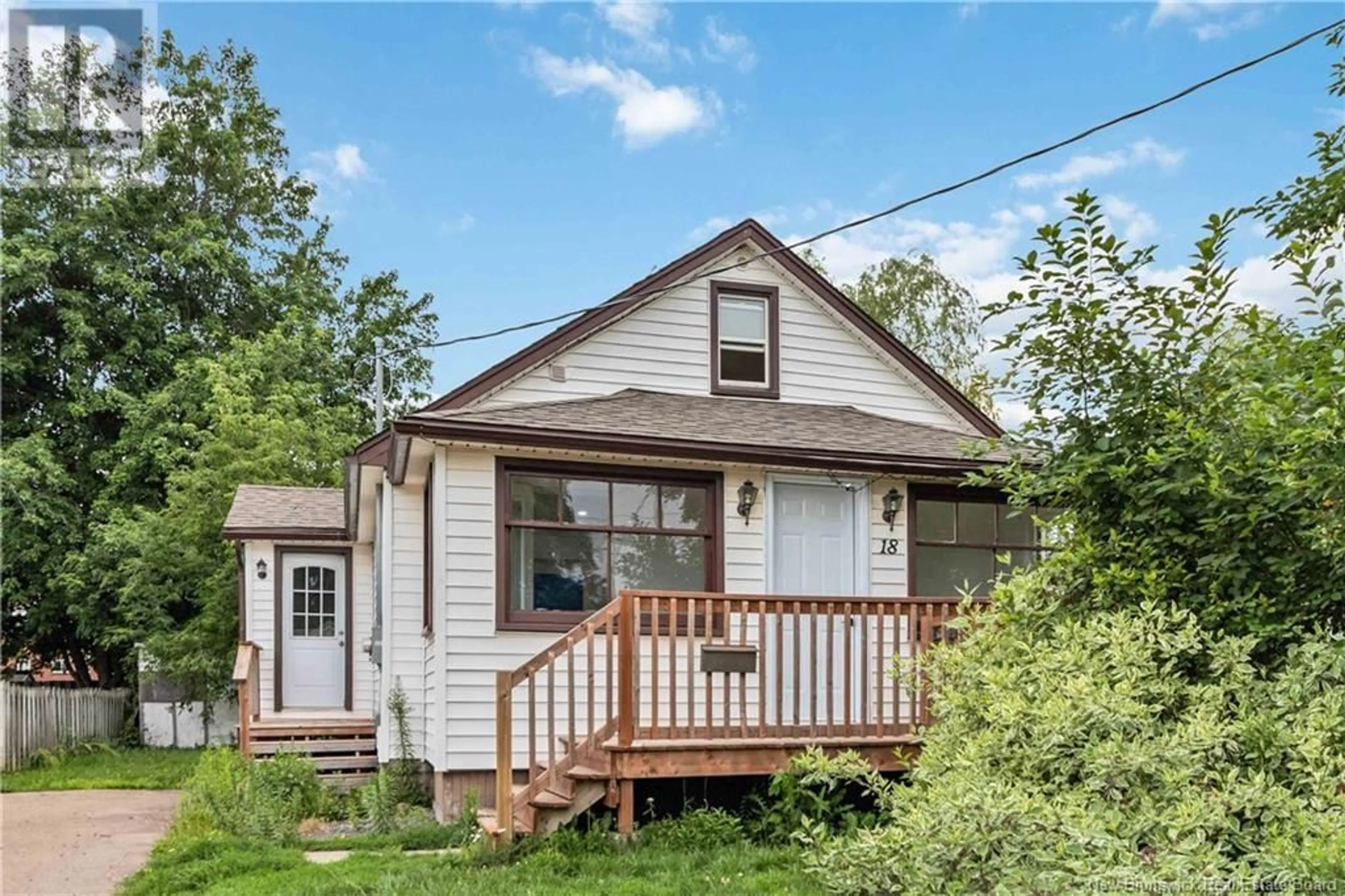 Home with vinyl exterior material, street for 18 SECOND AVENUE, Moncton New Brunswick E1C5H2