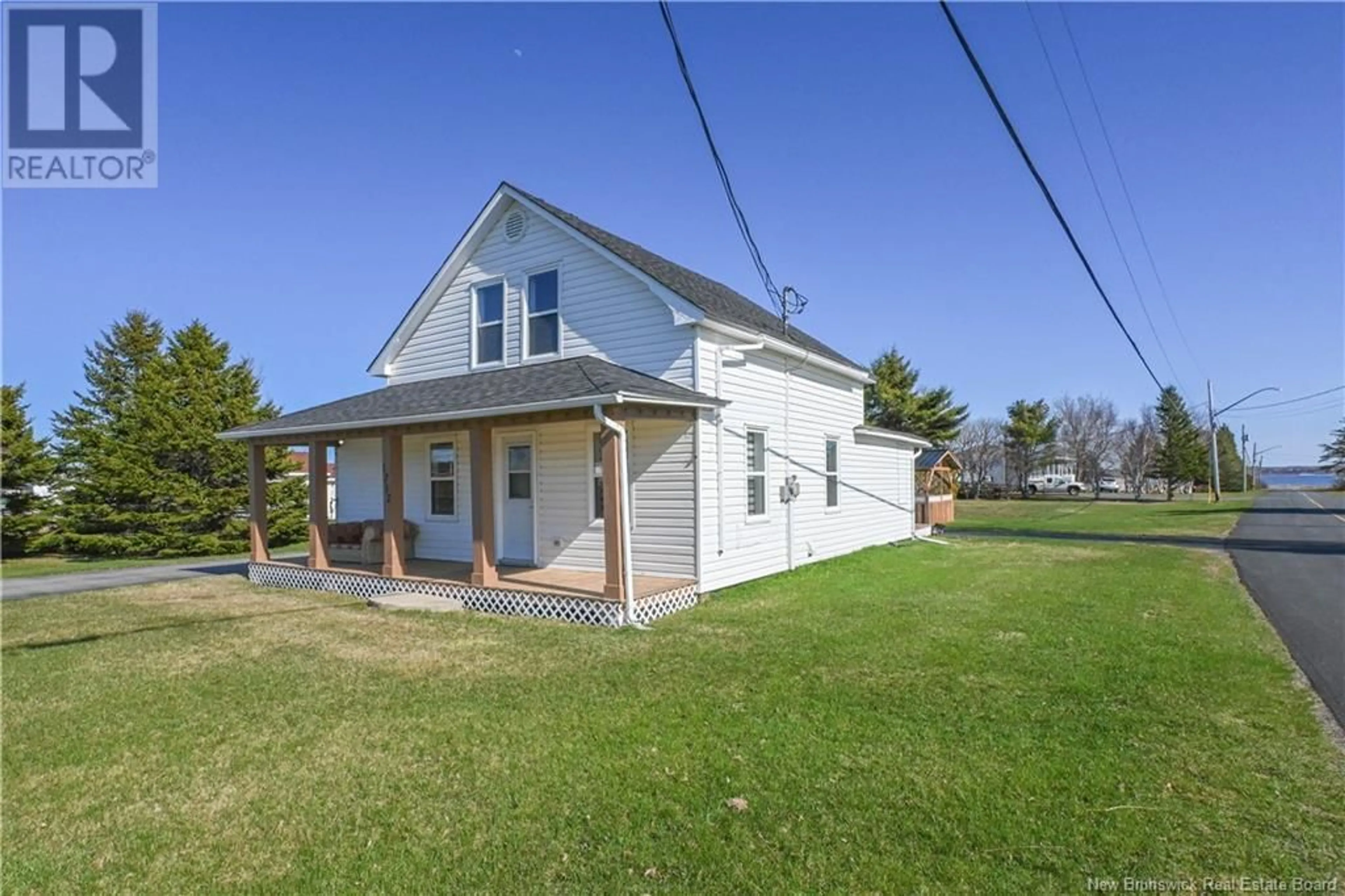 A pic from outside/outdoor area/front of a property/back of a property/a pic from drone, unknown for 1712 CHATILLON STREET, Maisonnette New Brunswick E8N1W8