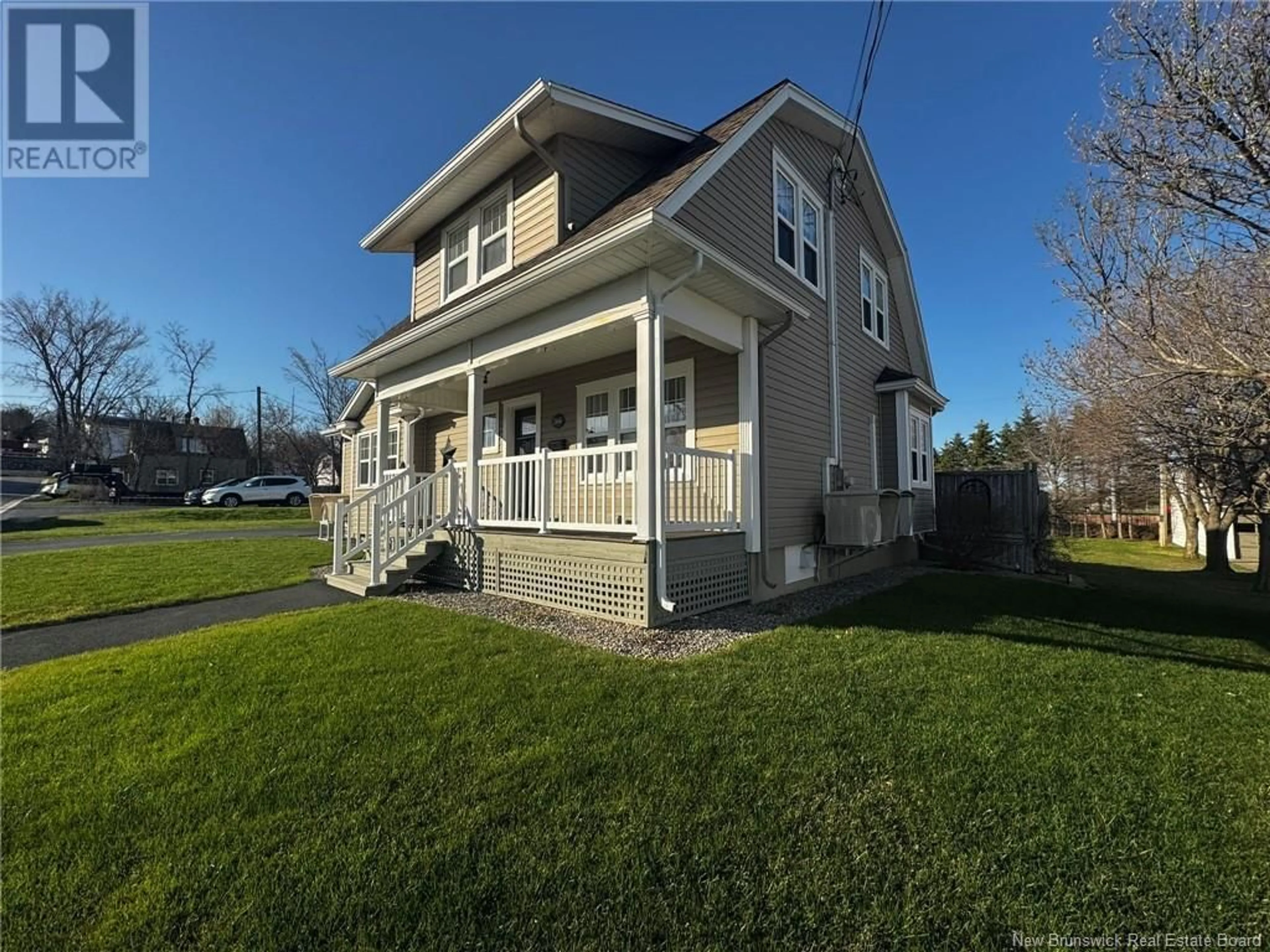 Home with vinyl exterior material, street for 366 GEORGE STREET, Miramichi New Brunswick E1V2S2