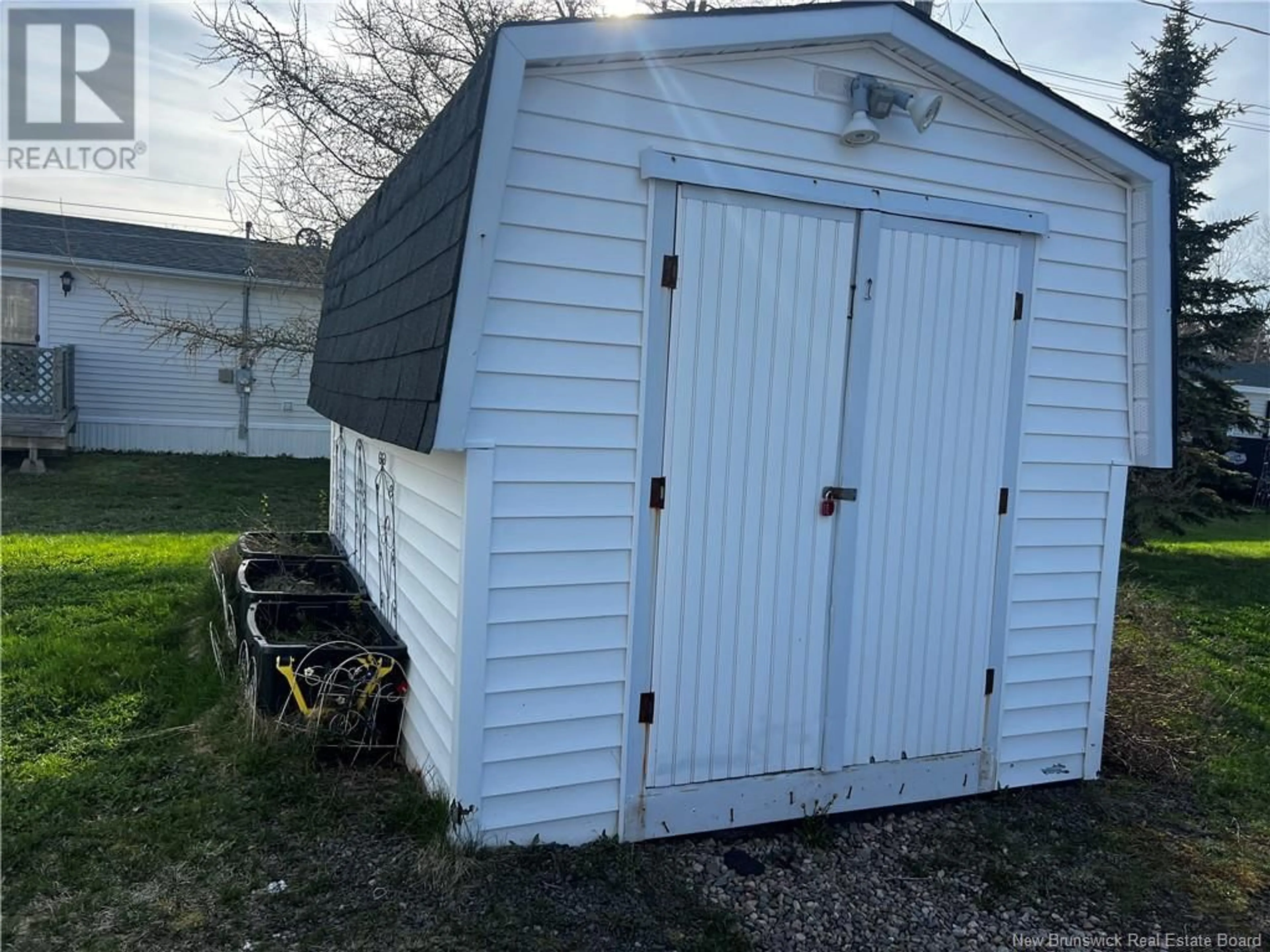 Shed for 18 ANEMONE, Moncton New Brunswick E1H2R7