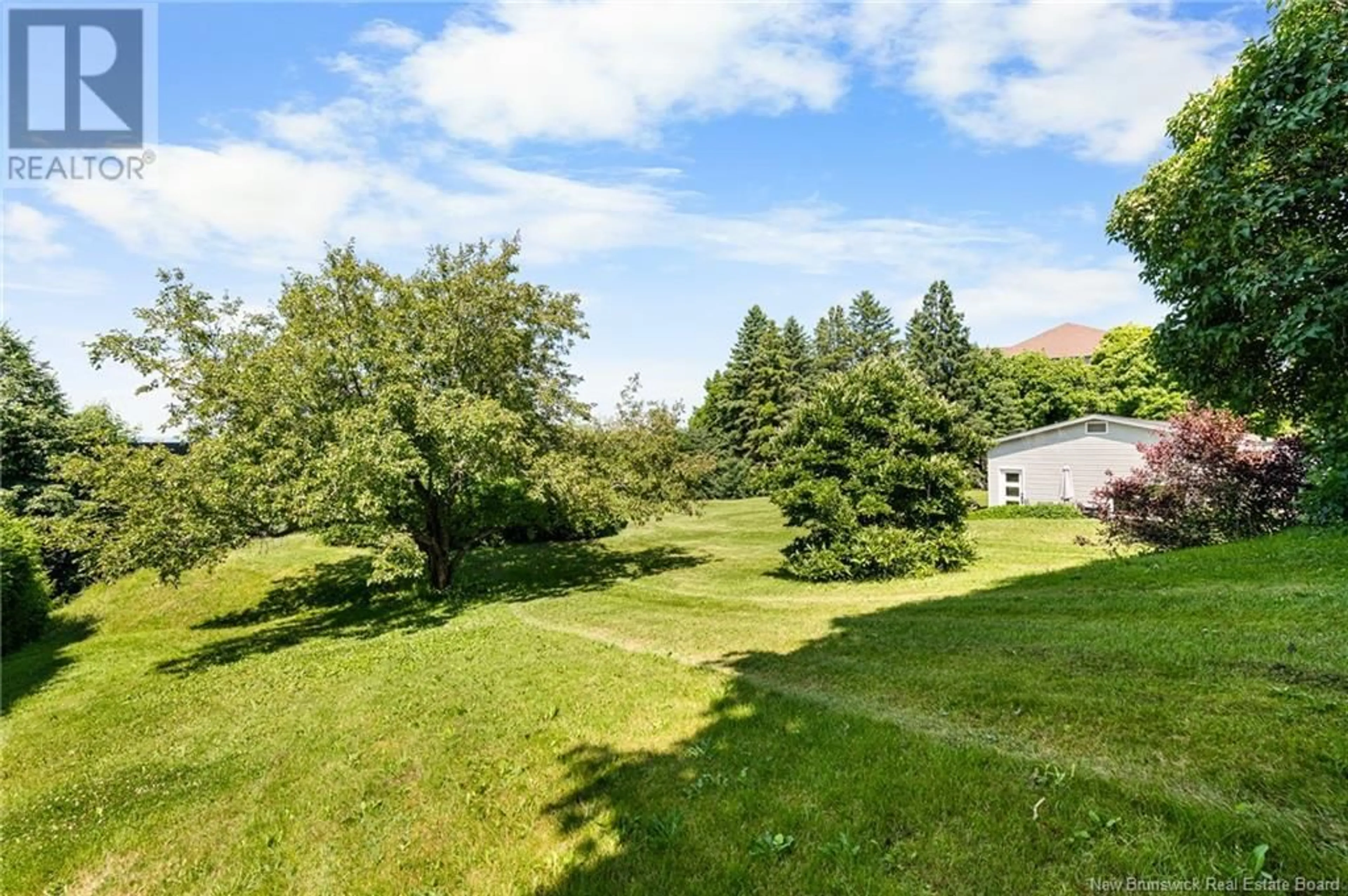 A pic from outside/outdoor area/front of a property/back of a property/a pic from drone, unknown for 8 FAIRWAY BOULEVARD, Riverview New Brunswick E1B1S8