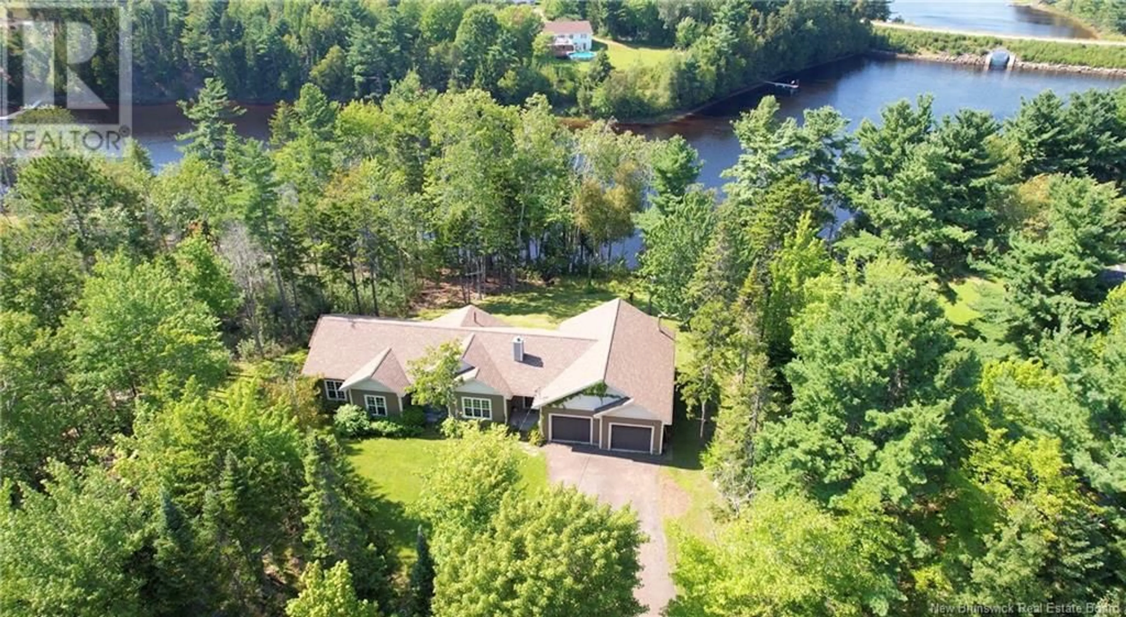 A pic from outside/outdoor area/front of a property/back of a property/a pic from drone, water/lake/river/ocean view for 16 WOODLAND DRIVE, Galloway New Brunswick E4W2G6