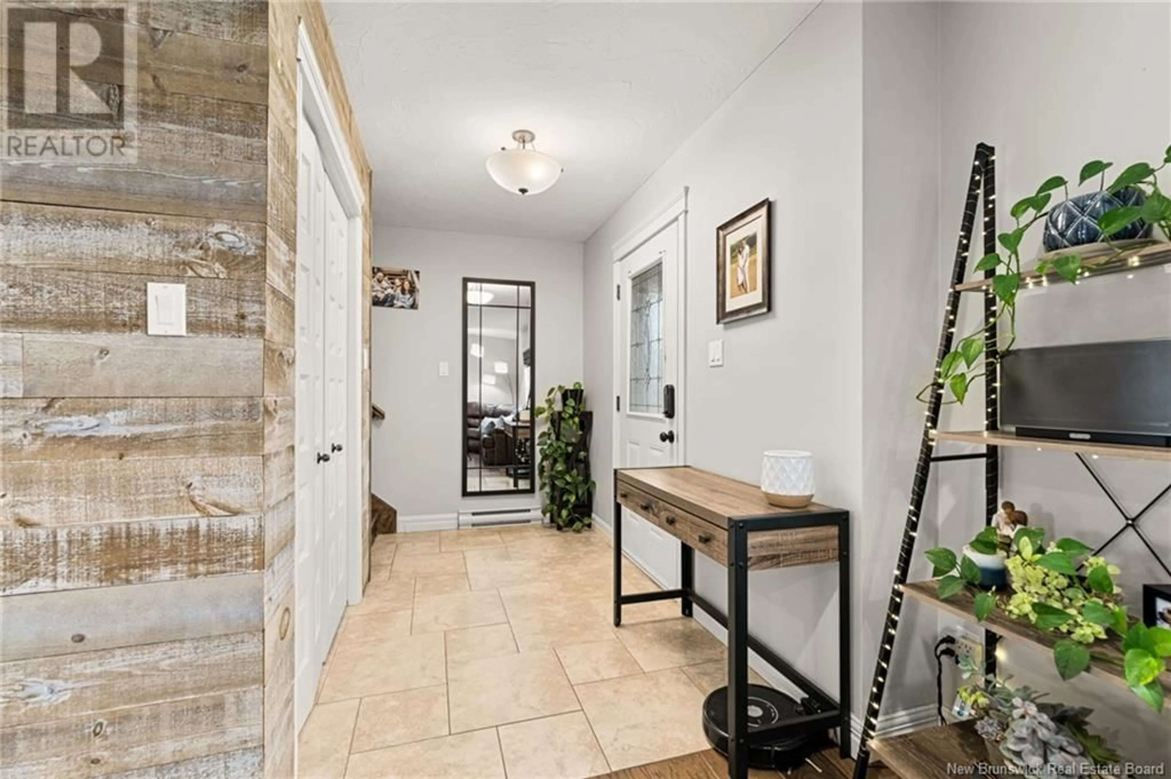 Indoor entryway for 71 JASMINE CRESCENT, Moncton New Brunswick E1A9A5
