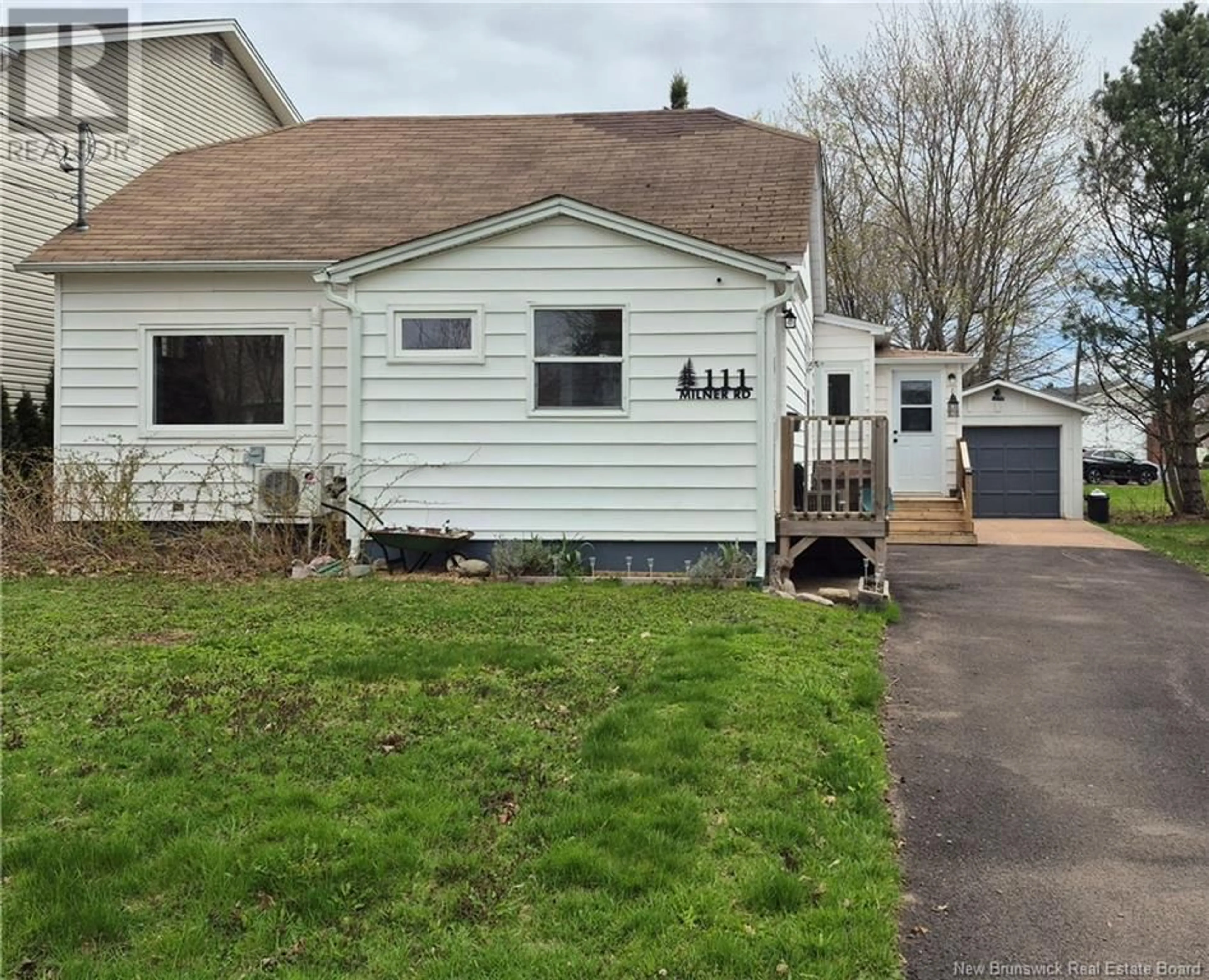 Home with vinyl exterior material, street for 111 MILNER, Moncton New Brunswick E1E2S2