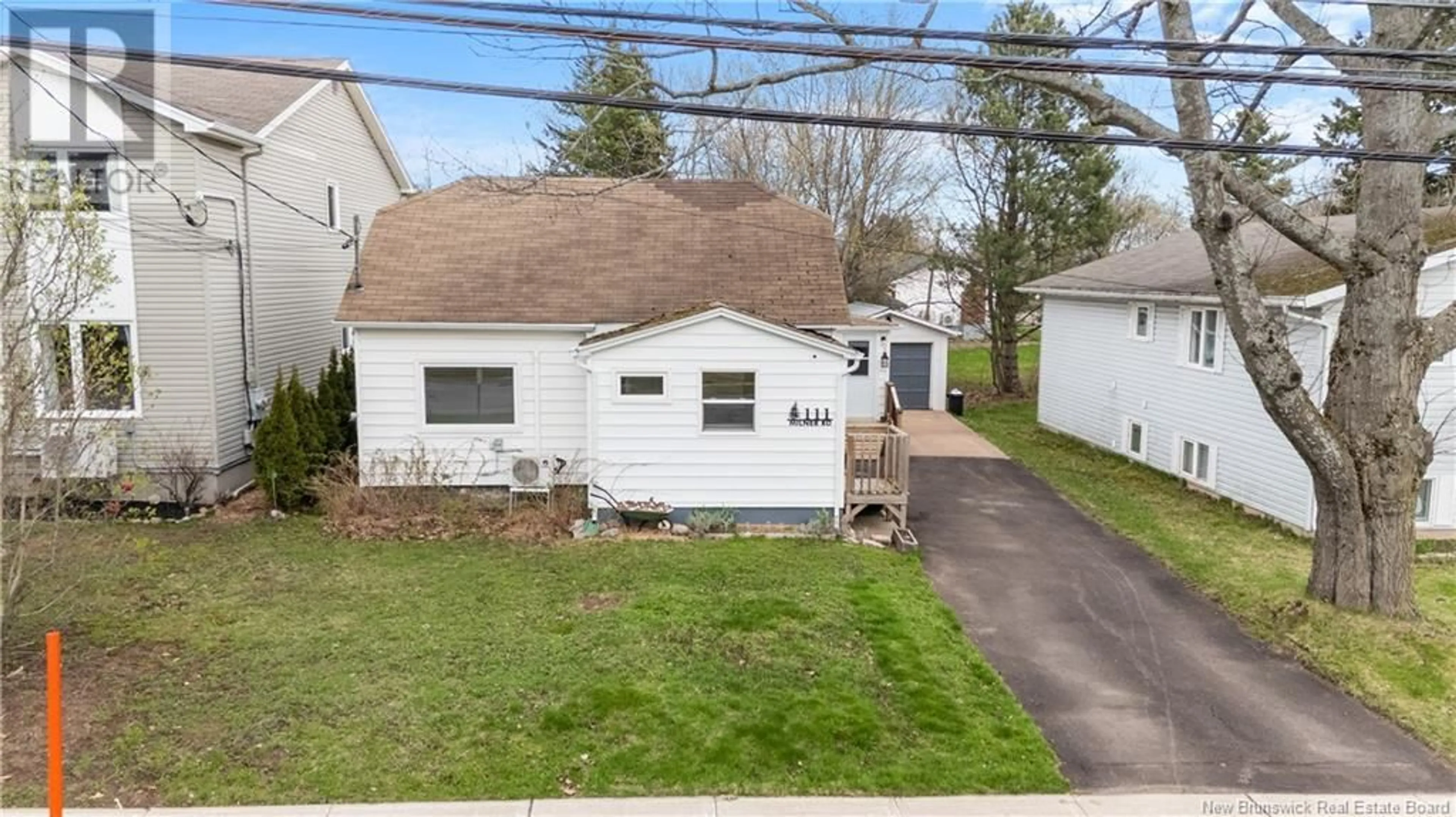 A pic from outside/outdoor area/front of a property/back of a property/a pic from drone, street for 111 MILNER, Moncton New Brunswick E1E2S2