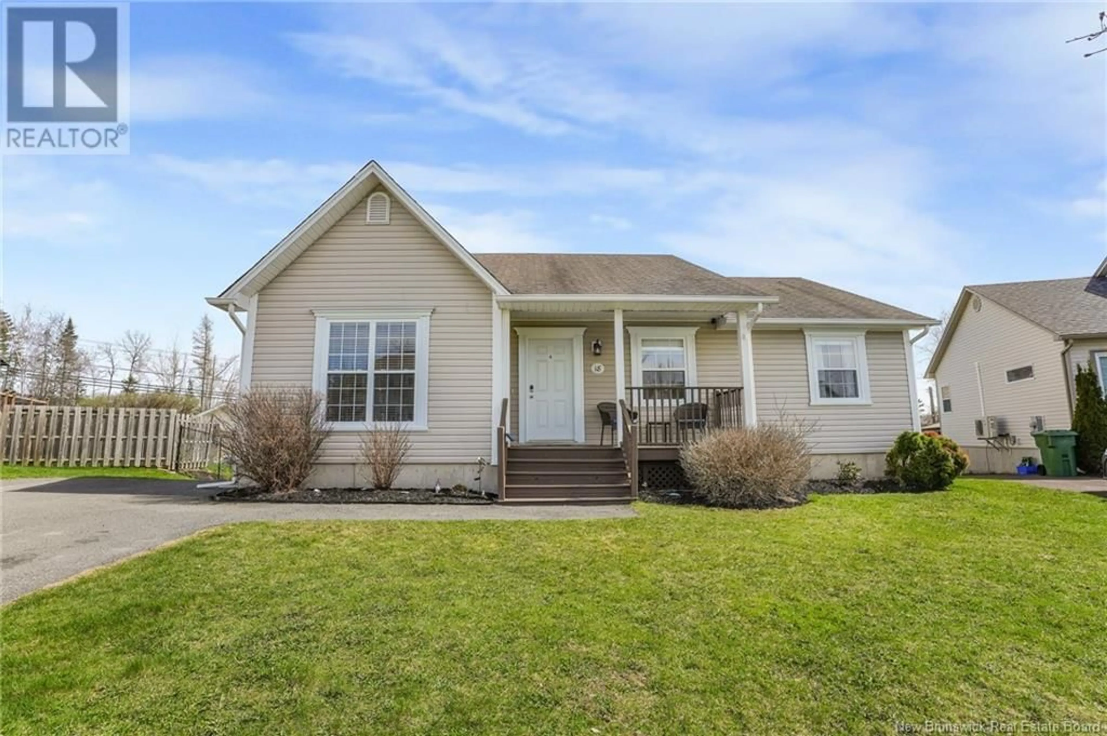 Home with vinyl exterior material, street for 18 SHAYLA COURT, Fredericton New Brunswick E3G0N3
