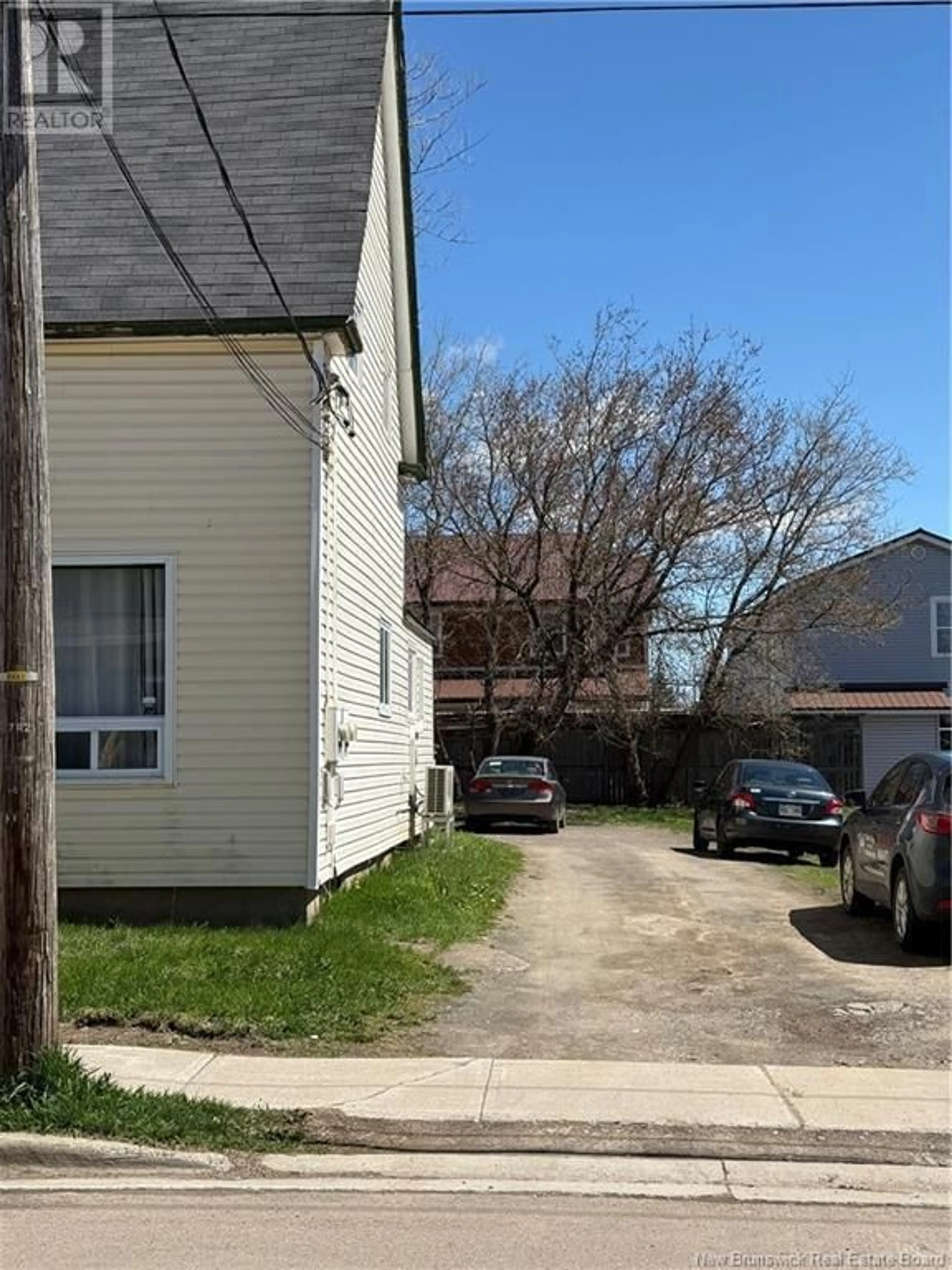 A pic from outside/outdoor area/front of a property/back of a property/a pic from drone, street for 131-133 DOMINION STREET, Moncton New Brunswick E1C6G8