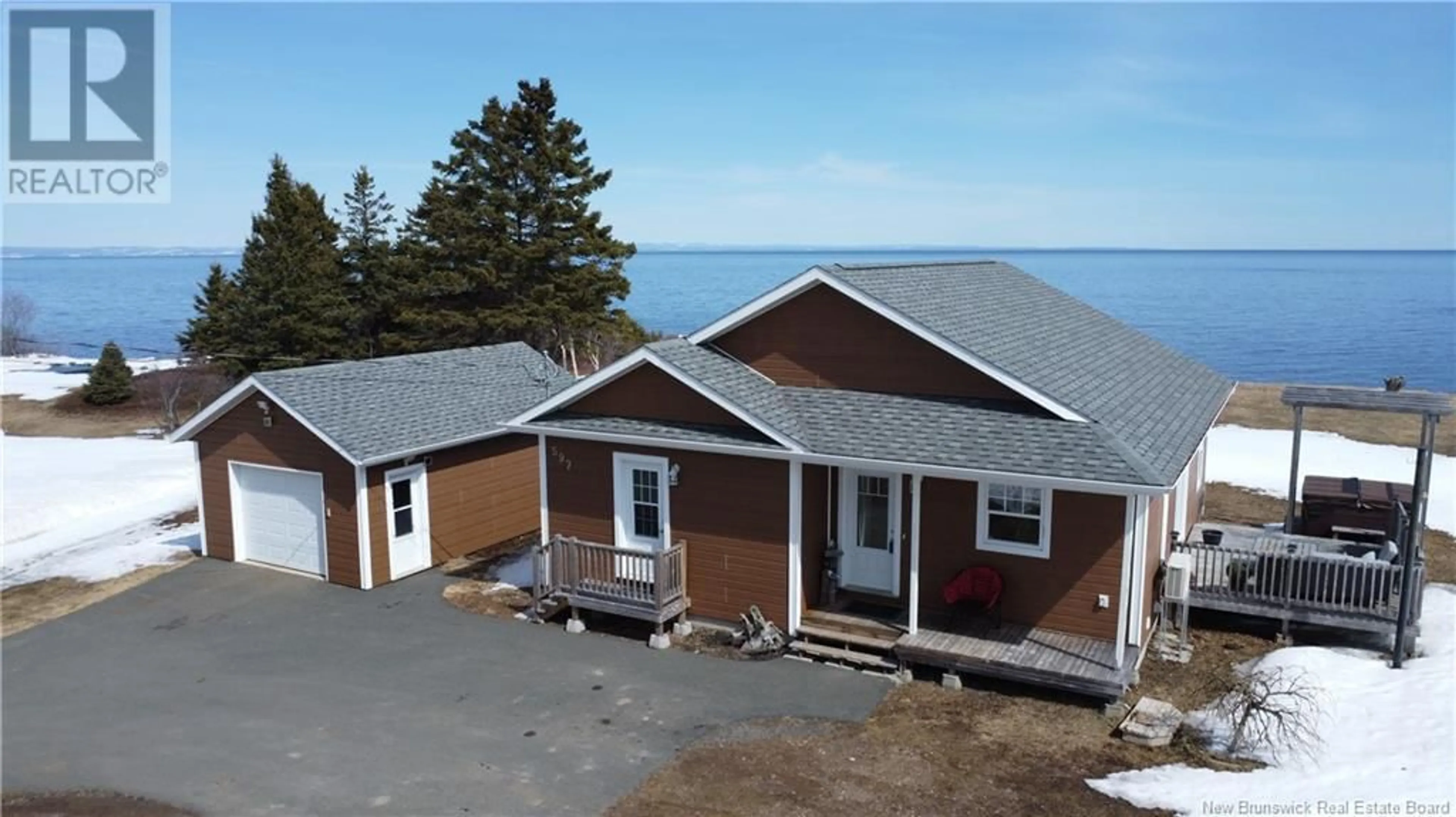 A pic from outside/outdoor area/front of a property/back of a property/a pic from drone, water/lake/river/ocean view for 597 PRINCIPAL, Pointe-Verte New Brunswick E8J2P8