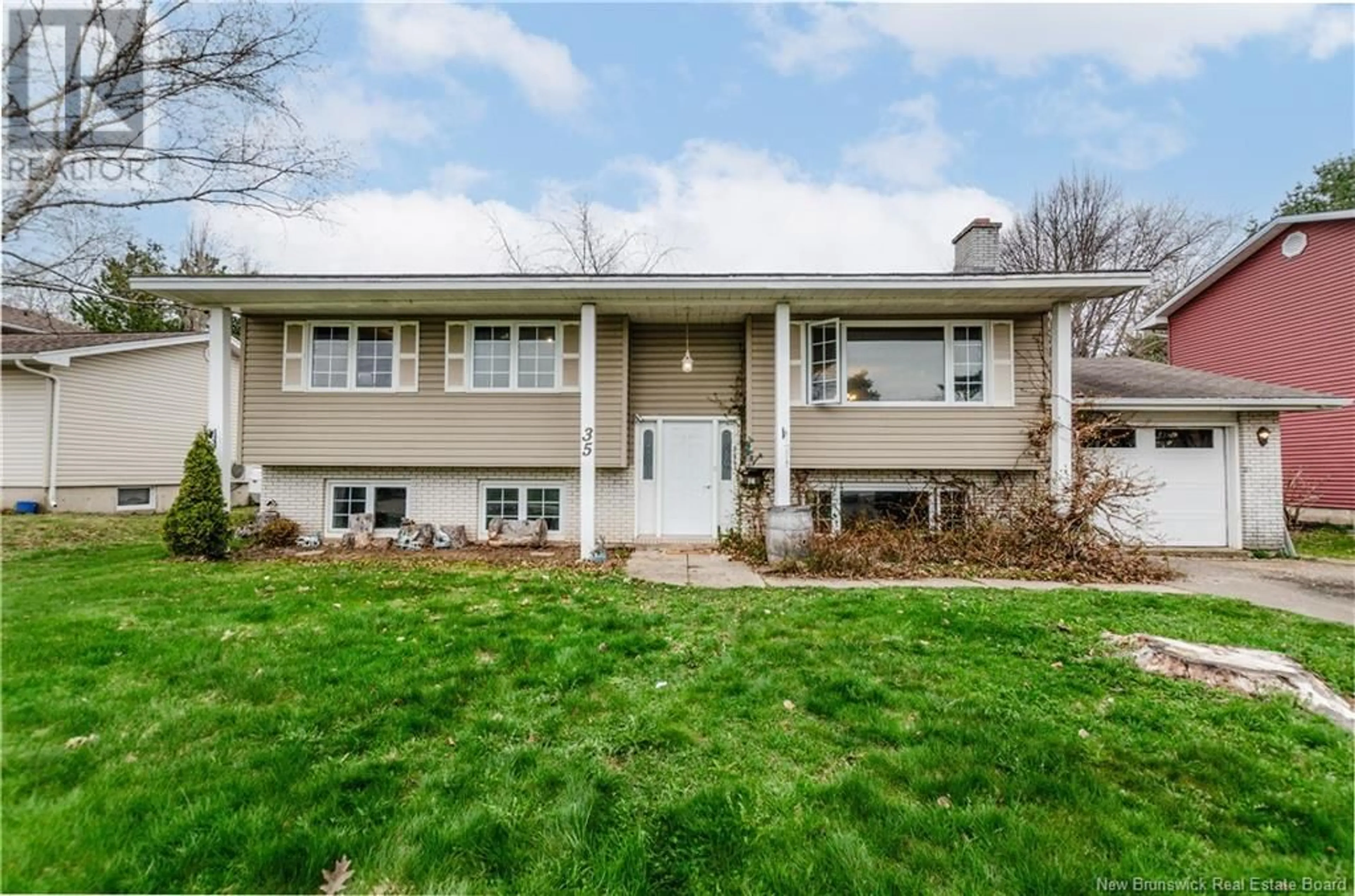 Home with vinyl exterior material, street for 35 KEEFE, Riverview New Brunswick E1B4E6