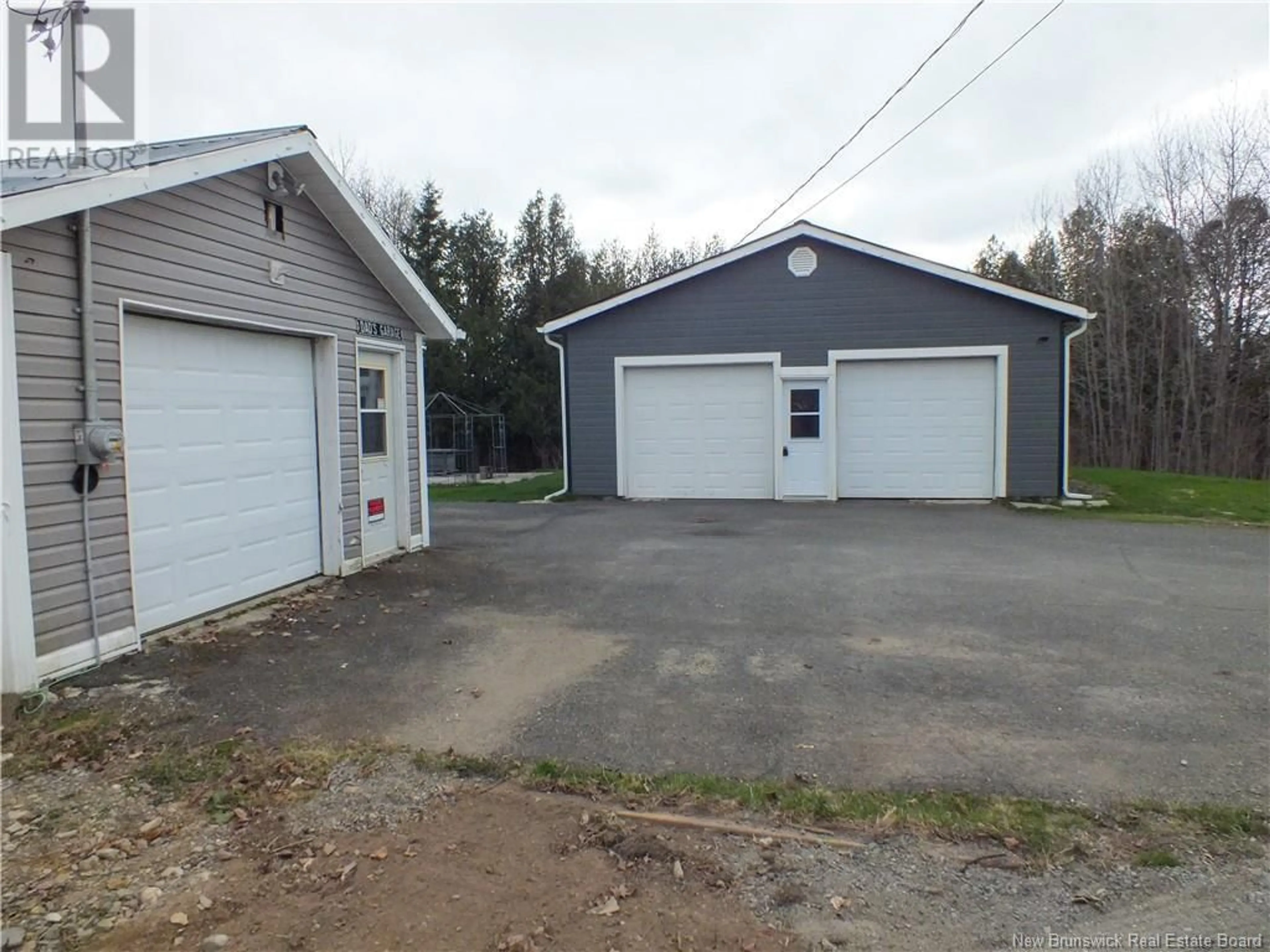 Indoor garage for 220 LOCKHART MILL ROAD, Jacksonville New Brunswick E7M5K4