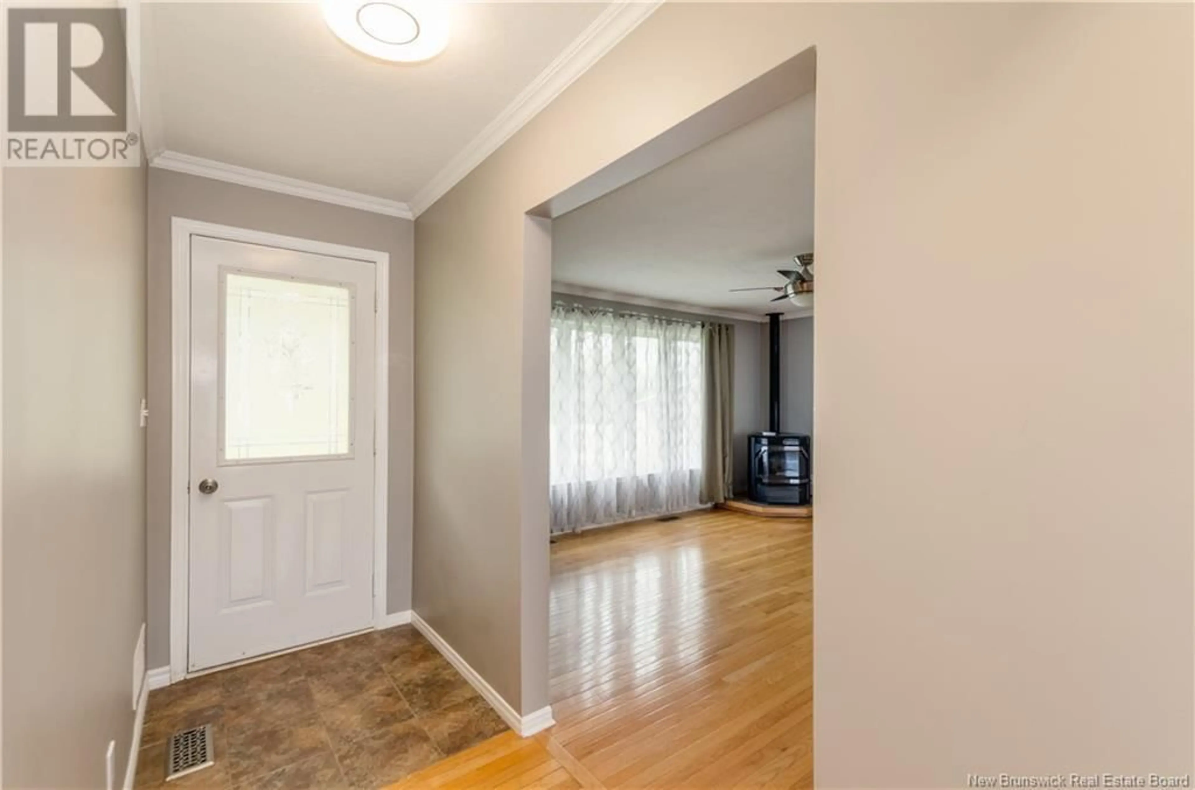 Indoor entryway for 36 RUSSELL STREET, Petitcodiac New Brunswick E4Z4V7
