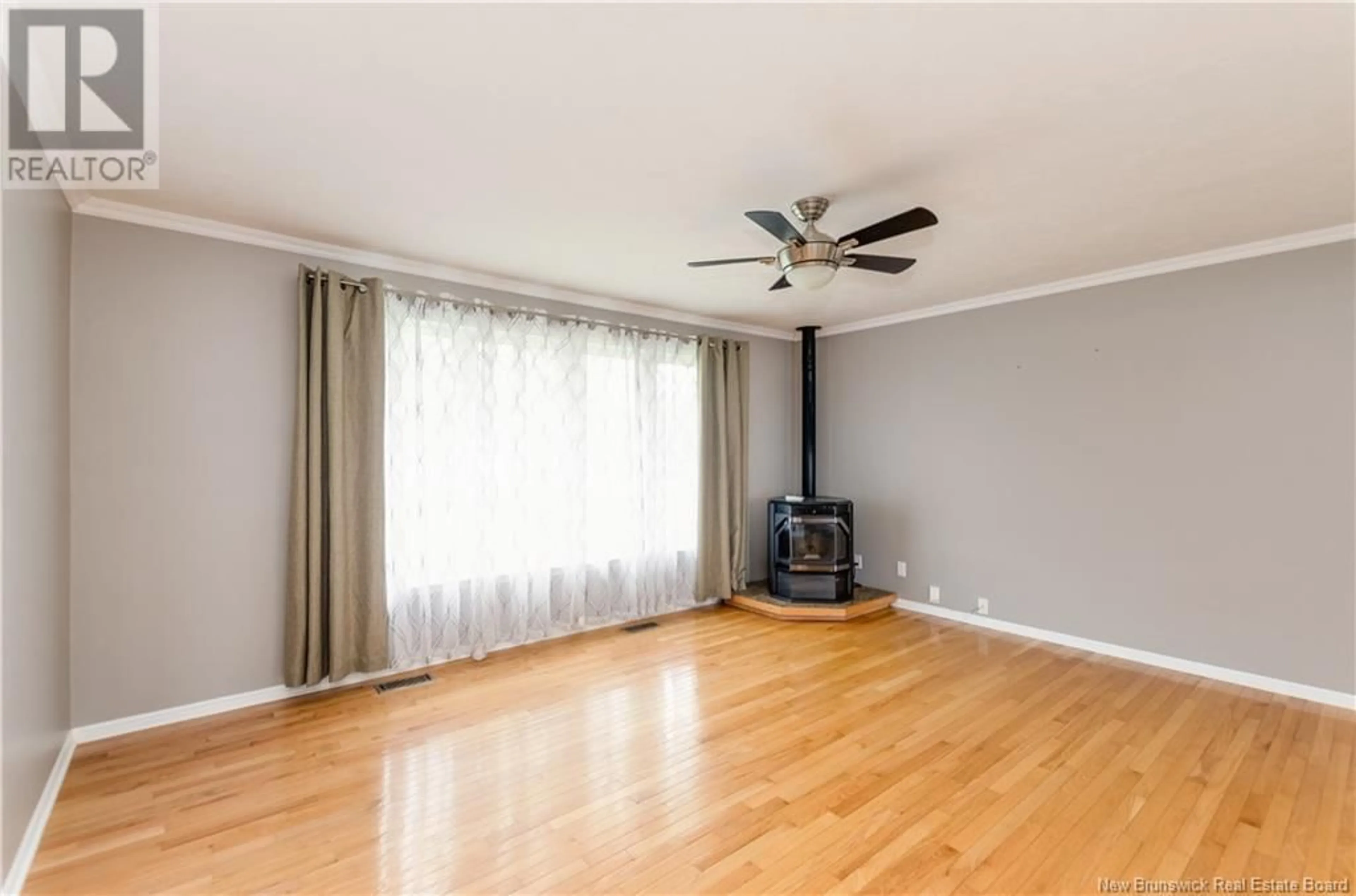 A pic of a room for 36 RUSSELL STREET, Petitcodiac New Brunswick E4Z4V7