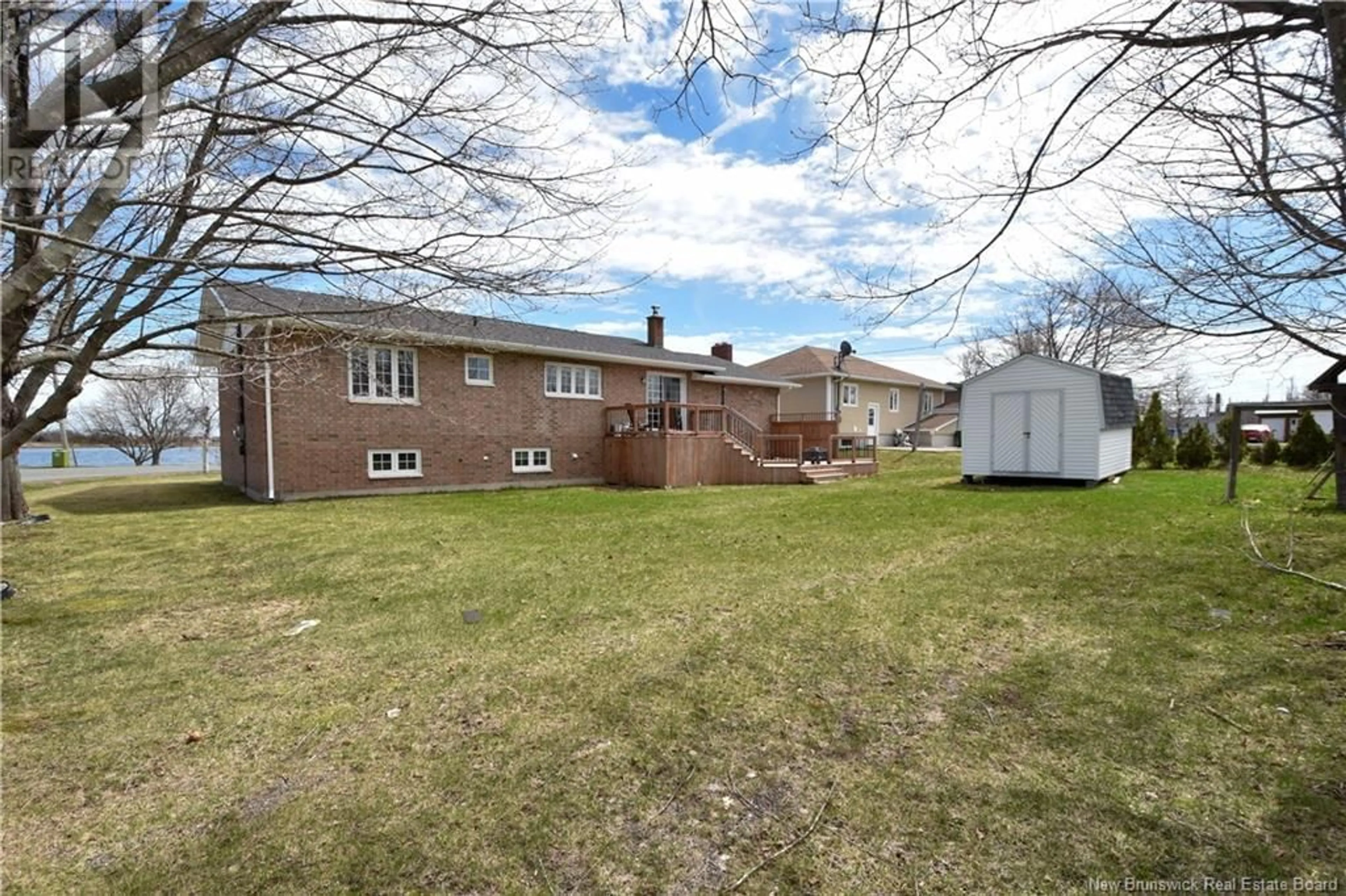 A pic from outside/outdoor area/front of a property/back of a property/a pic from drone, street for 3557 DE LANSE, Tracadie New Brunswick E1X1B3