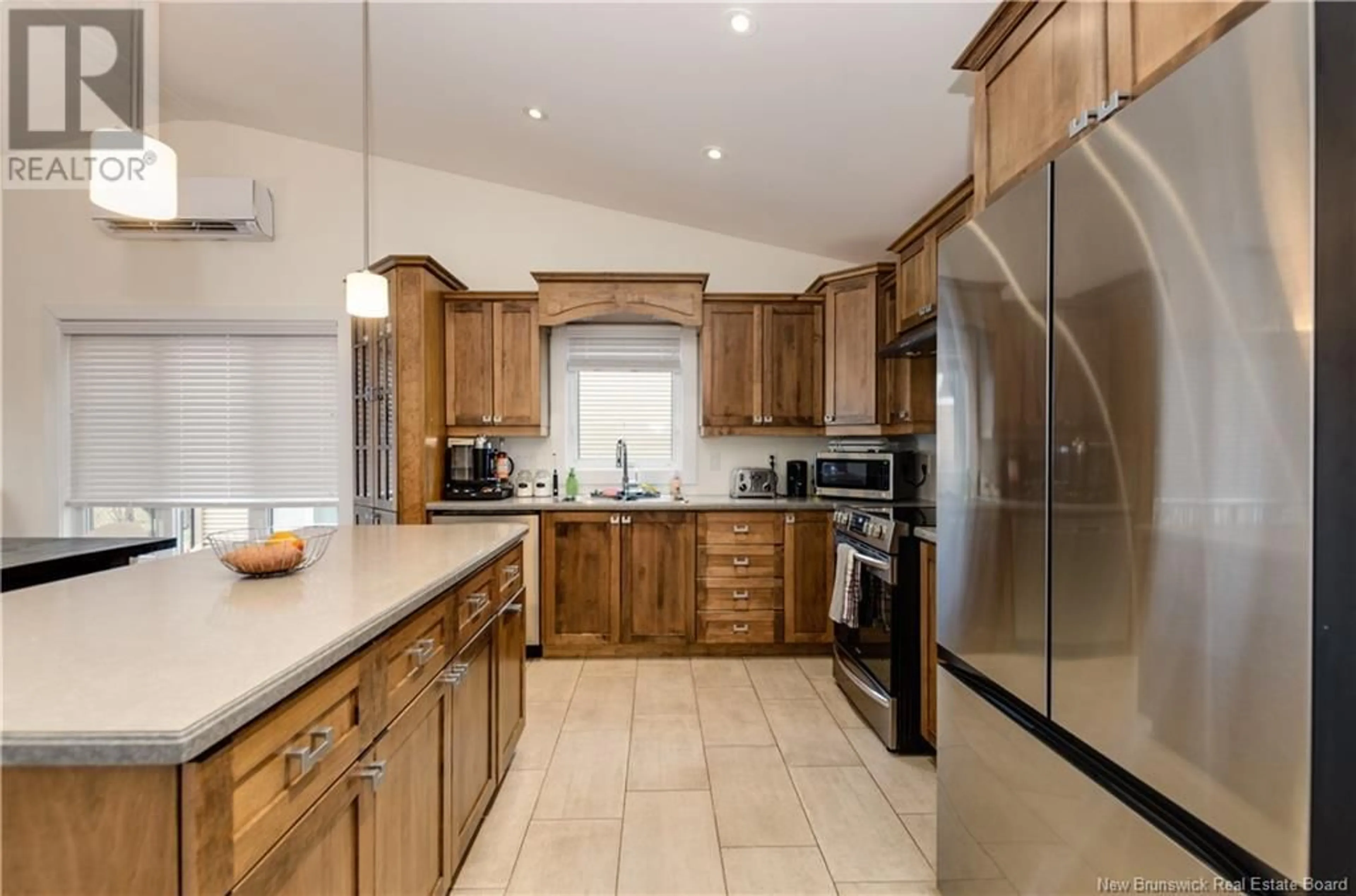 Standard kitchen, ceramic/tile floor for 199 FORTUNE STREET, Dieppe New Brunswick E1A5J2