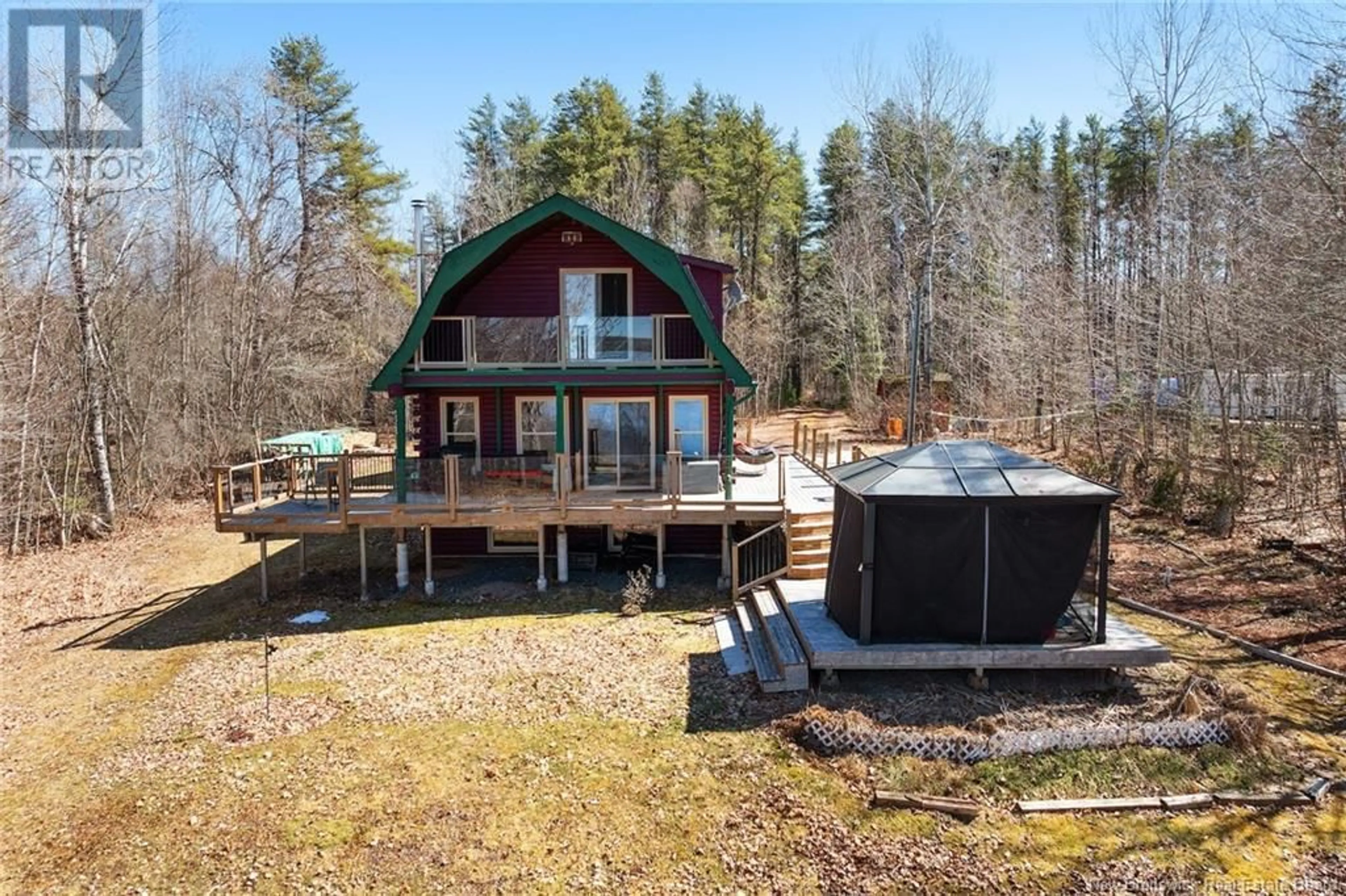 A pic from outside/outdoor area/front of a property/back of a property/a pic from drone, water/lake/river/ocean view for 27 SUNSET LANE, Cumberland Bay New Brunswick E4A3M9