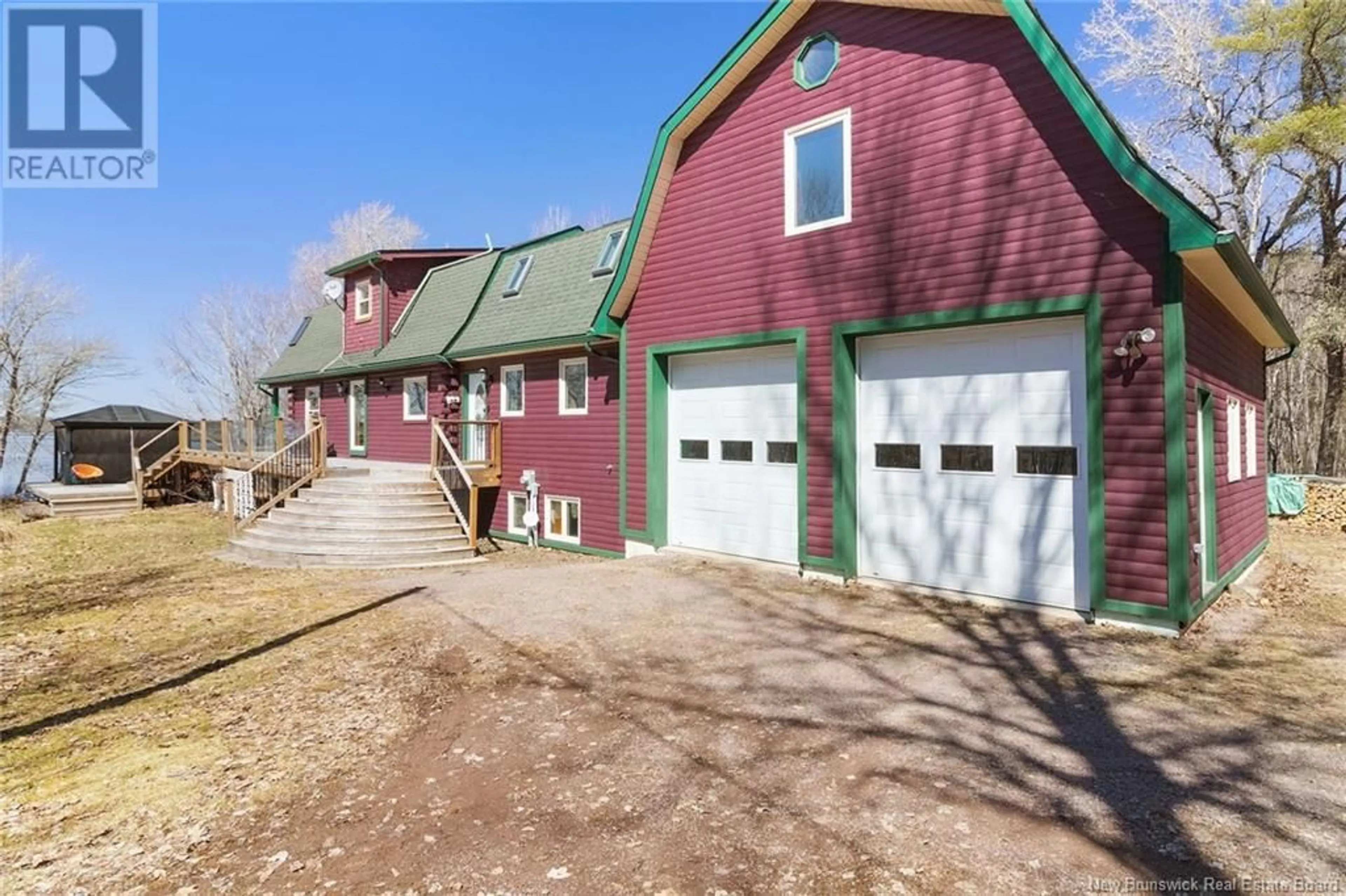 Indoor garage for 27 SUNSET LANE, Cumberland Bay New Brunswick E4A3M9