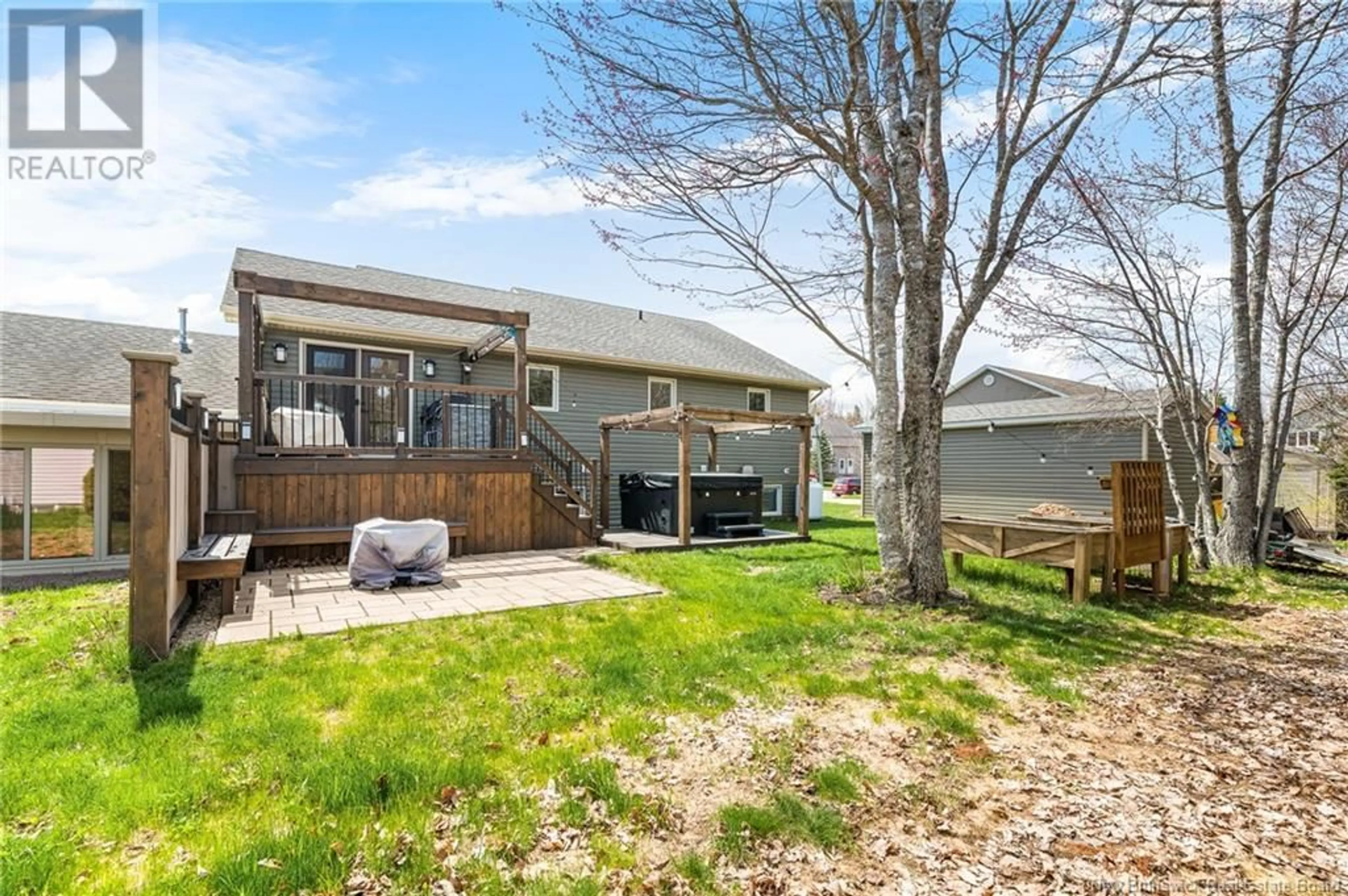 Patio, water/lake/river/ocean view for 427 ALFRED LEGER STREET, Dieppe New Brunswick E1A0E6