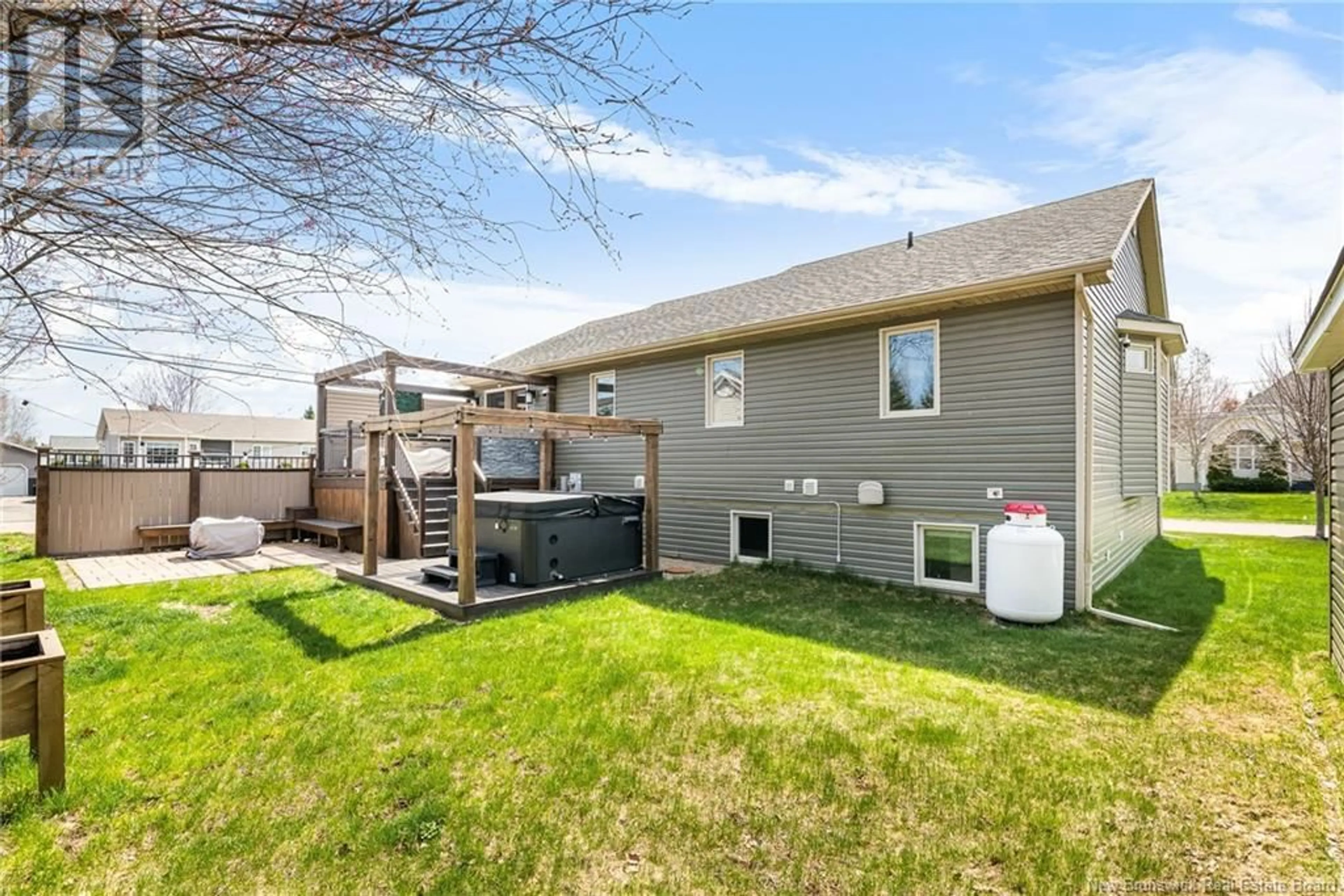 Patio, unknown for 427 ALFRED LEGER STREET, Dieppe New Brunswick E1A0E6