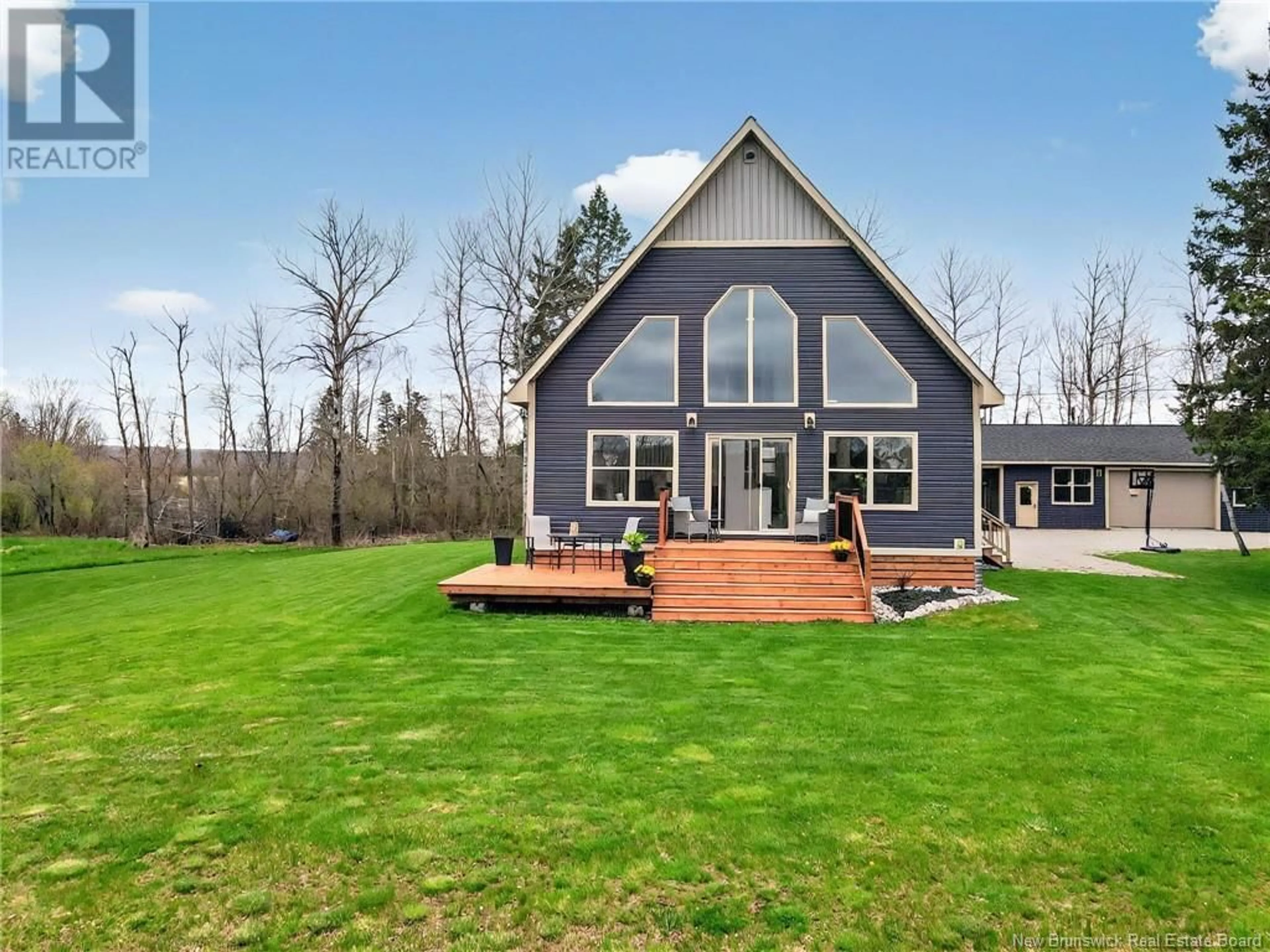 Home with vinyl exterior material, unknown for 4206 ROUTE 106, Petitcodiac New Brunswick E4Z3L4