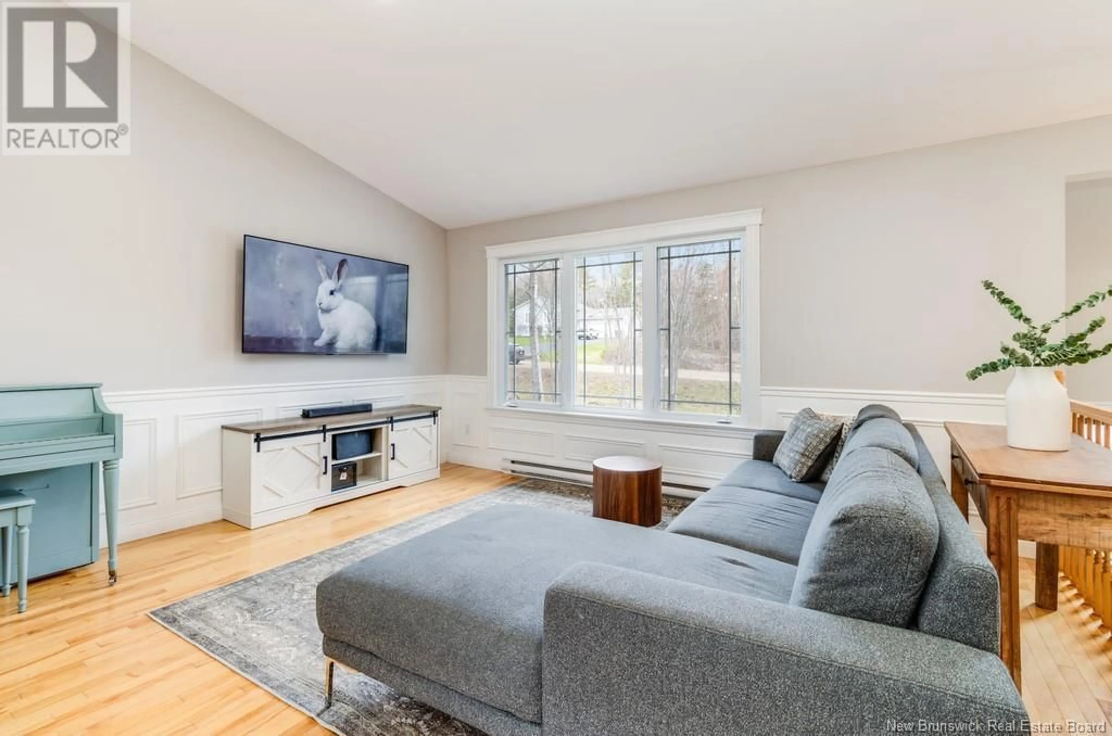Living room with furniture, unknown for 123 SUSAN DRIVE, Lincoln New Brunswick E3B7G8