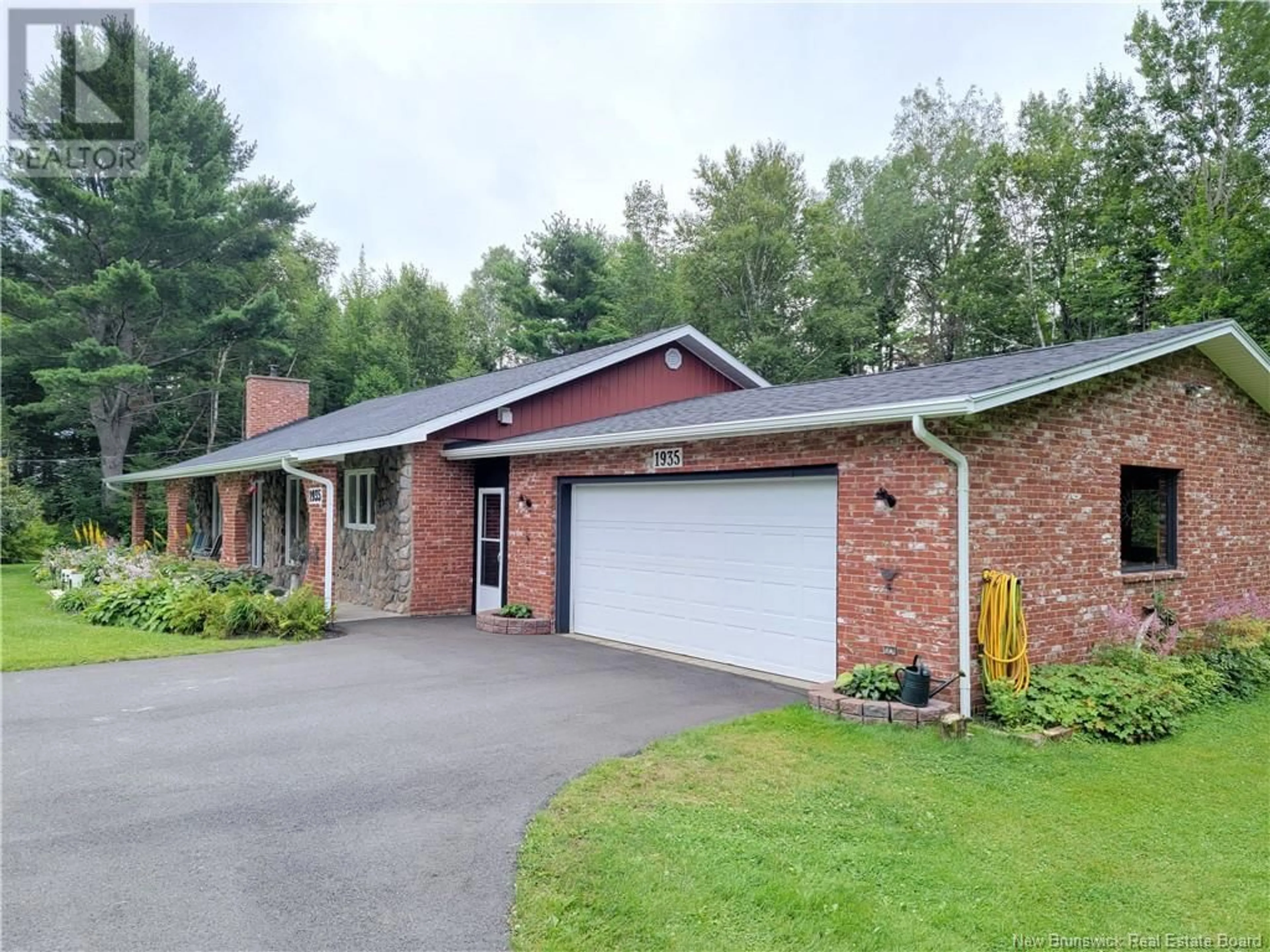 Home with brick exterior material, street for 1935 PALMER, Bathurst New Brunswick E2A4X7