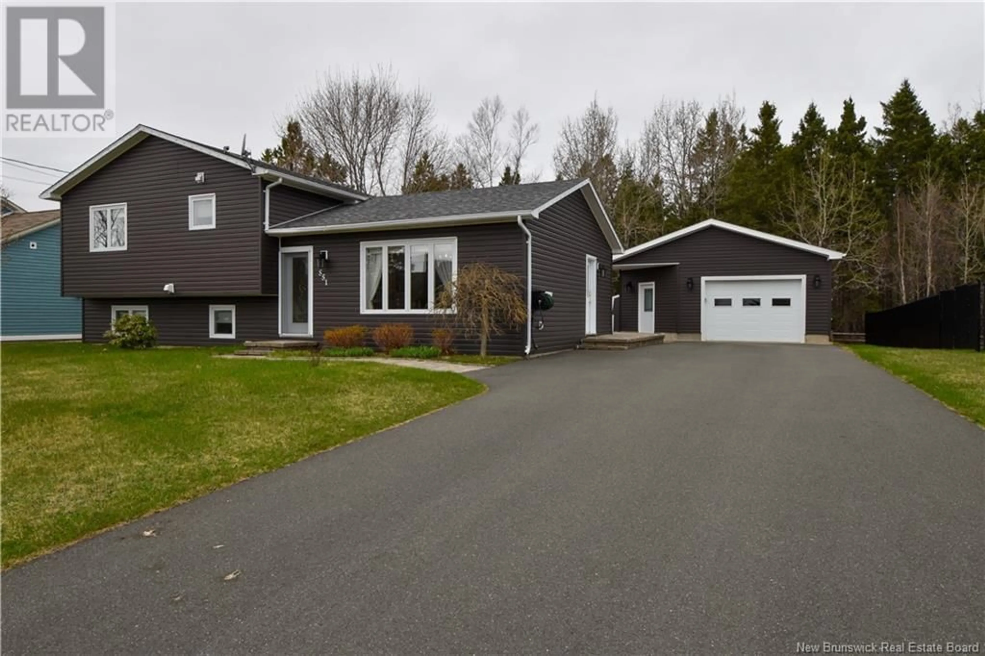 Home with vinyl exterior material, street for 551 ALFREDA, Tracadie New Brunswick E1X1B4