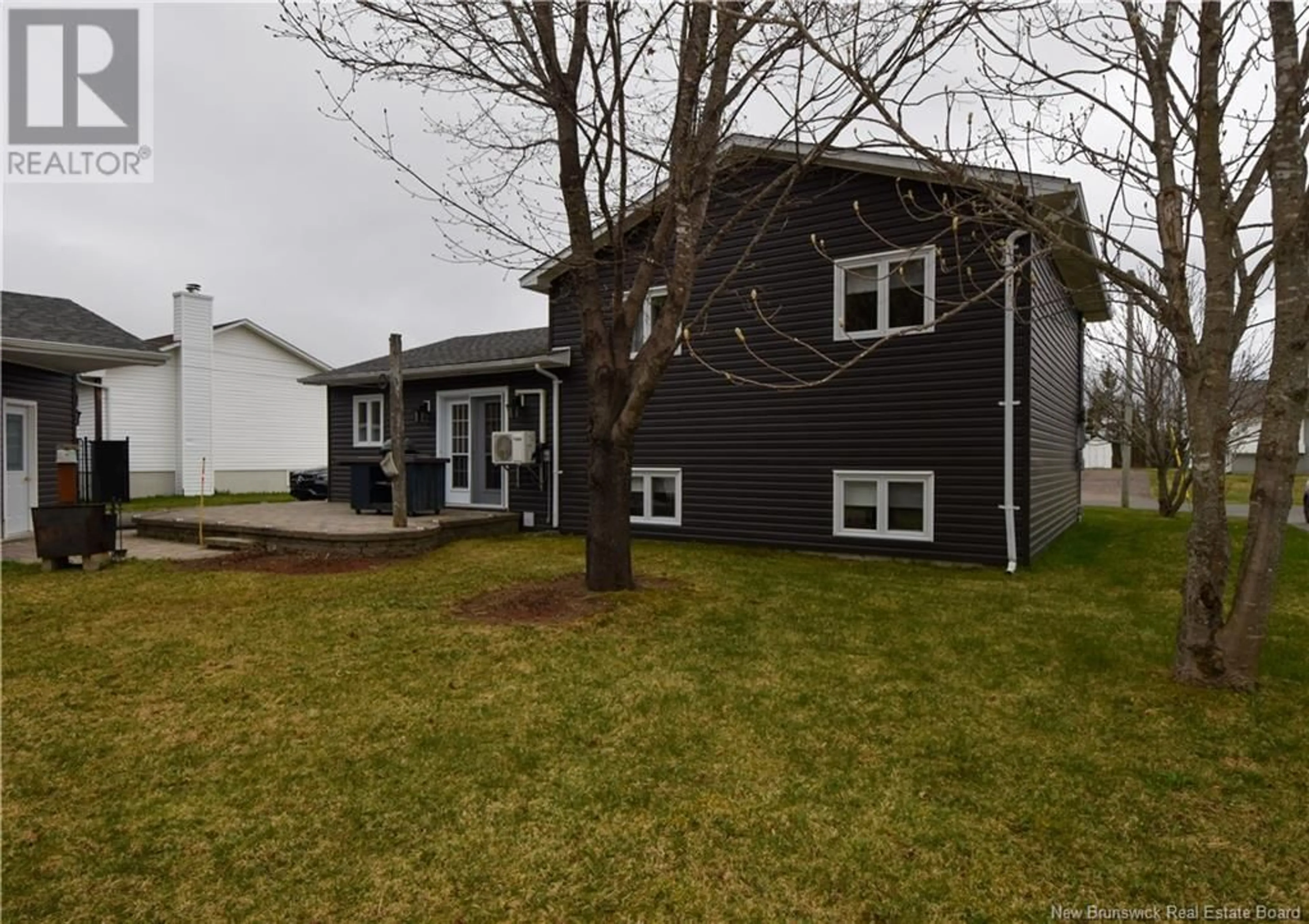 Home with vinyl exterior material, street for 551 ALFREDA, Tracadie New Brunswick E1X1B4
