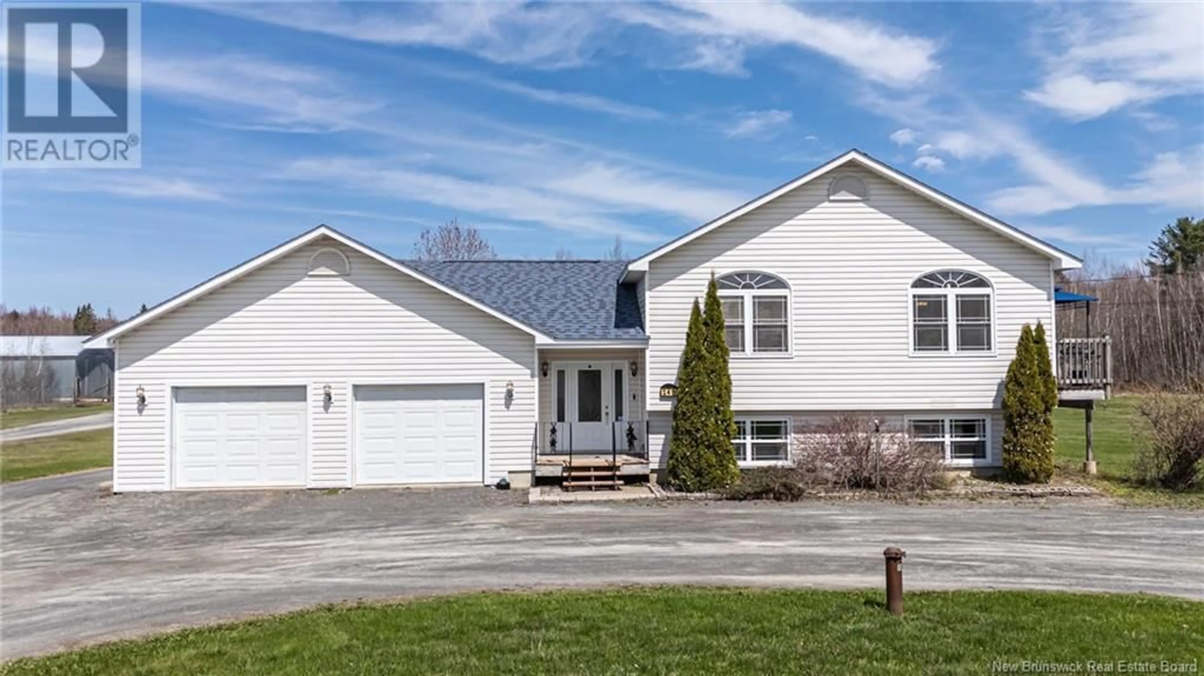 Home with vinyl exterior material, street for 149 105 ROUTE ROUTE, Fredericton New Brunswick E3A9P8