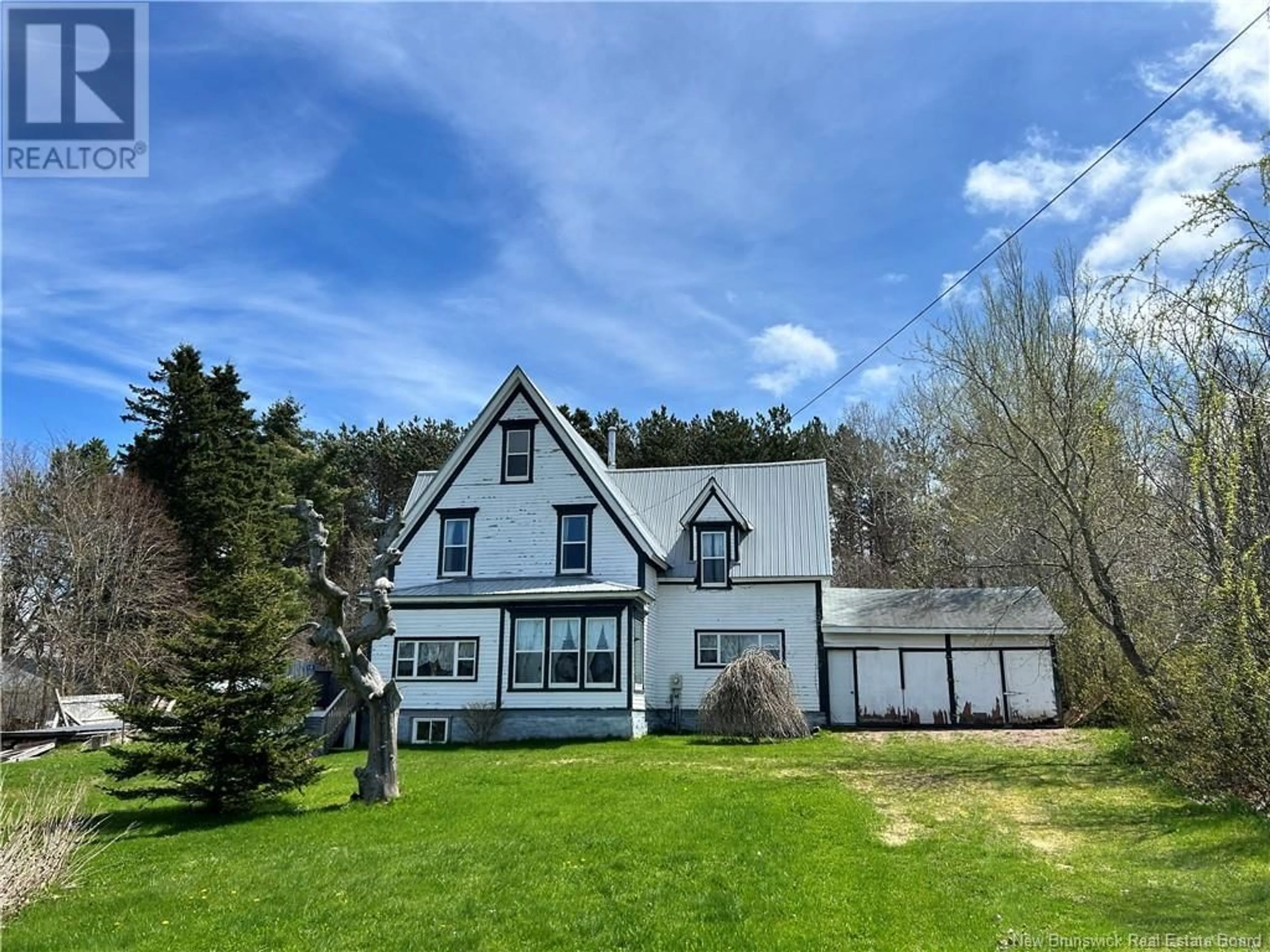 Home with vinyl exterior material, unknown for 14 WEST MAIN STREET, Port Elgin New Brunswick E4M1L9
