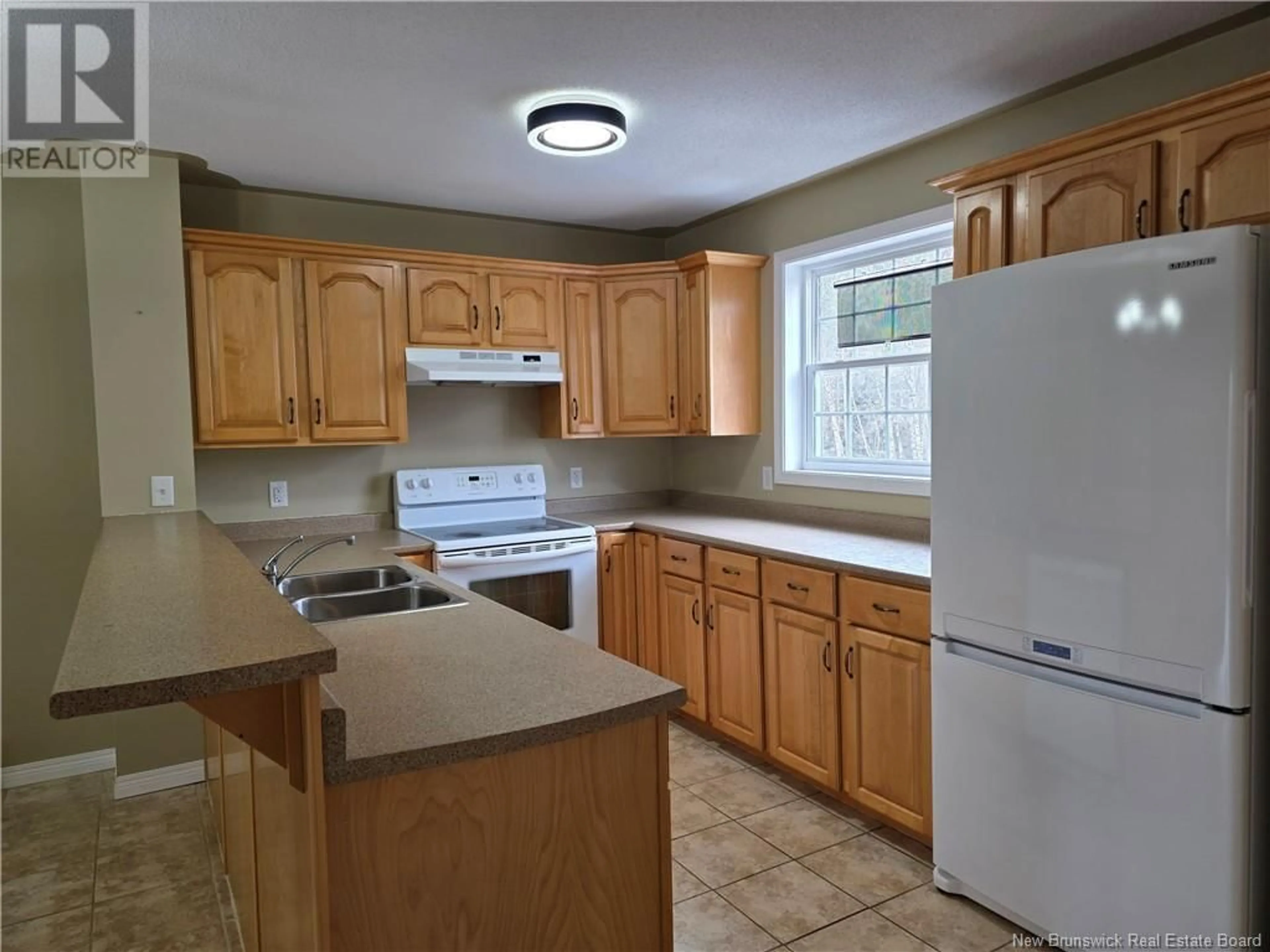 Standard kitchen, ceramic/tile floor for 703 BROOKSIDE DRIVE, Fredericton New Brunswick E3G8T9
