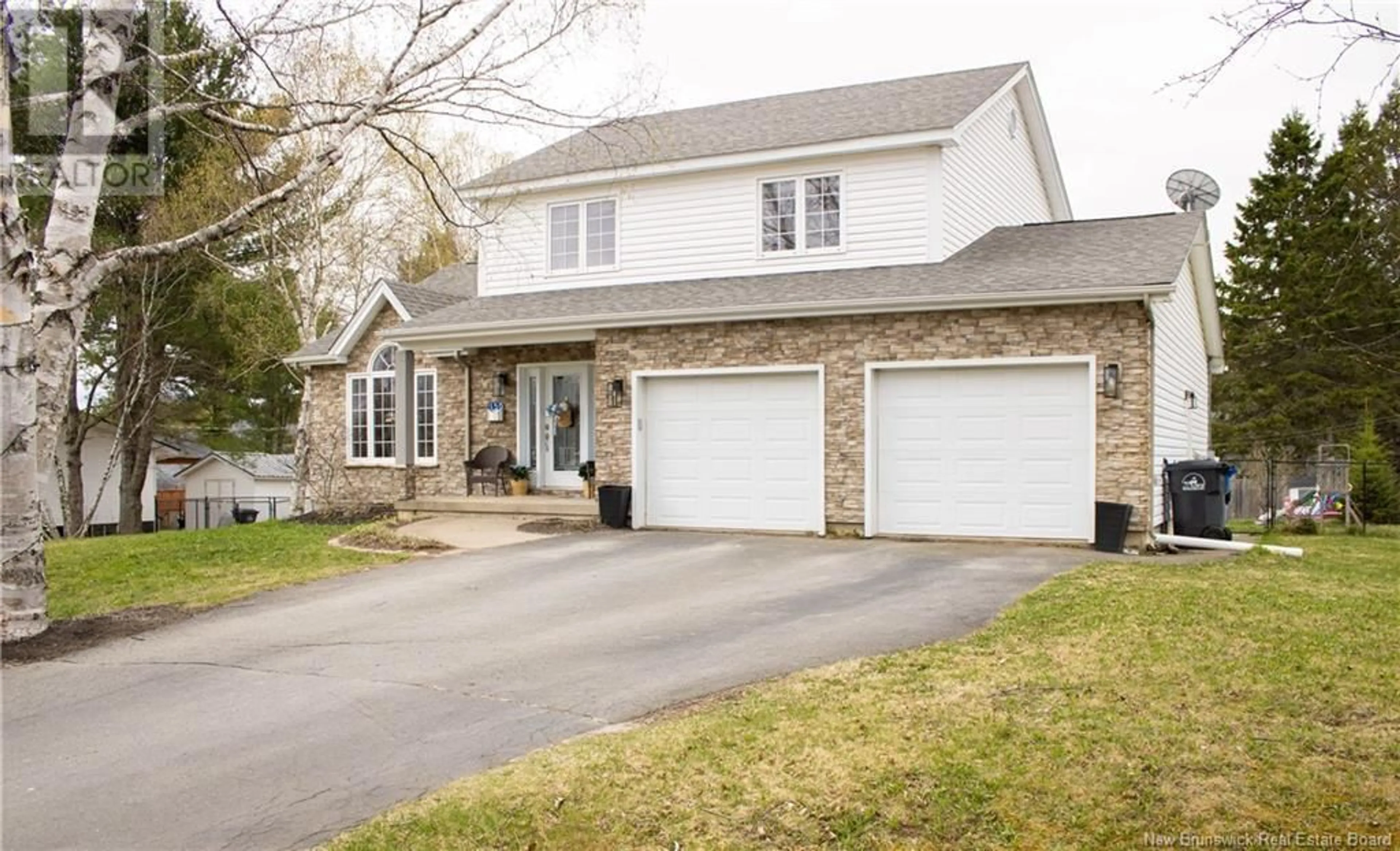 Home with vinyl exterior material, street for 150 SUNRISE DRIVE, Miramichi New Brunswick E1V6Z9