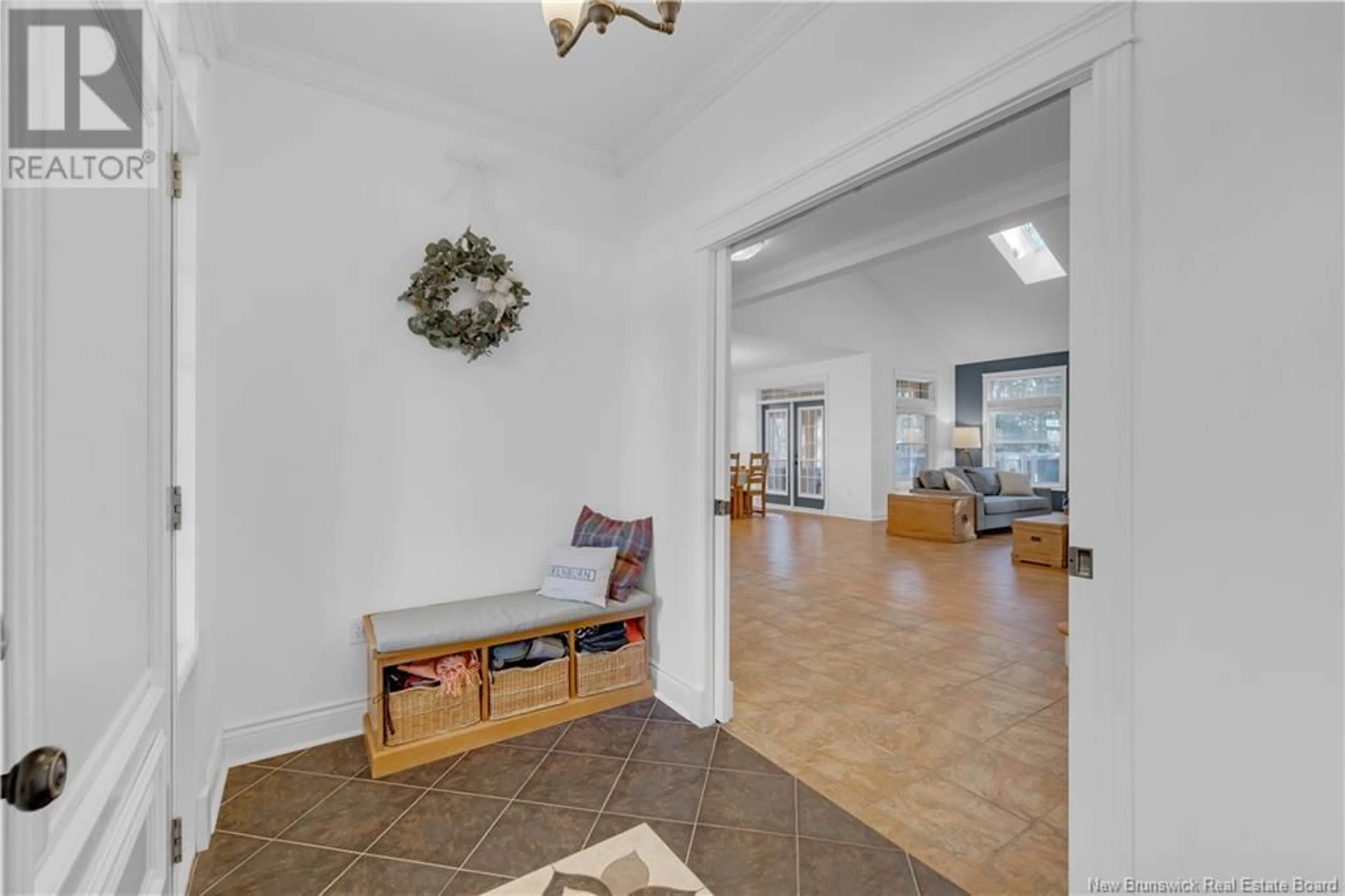 Indoor foyer for 1 HIGH CLIFF COURT, Rothesay New Brunswick E2H2T8