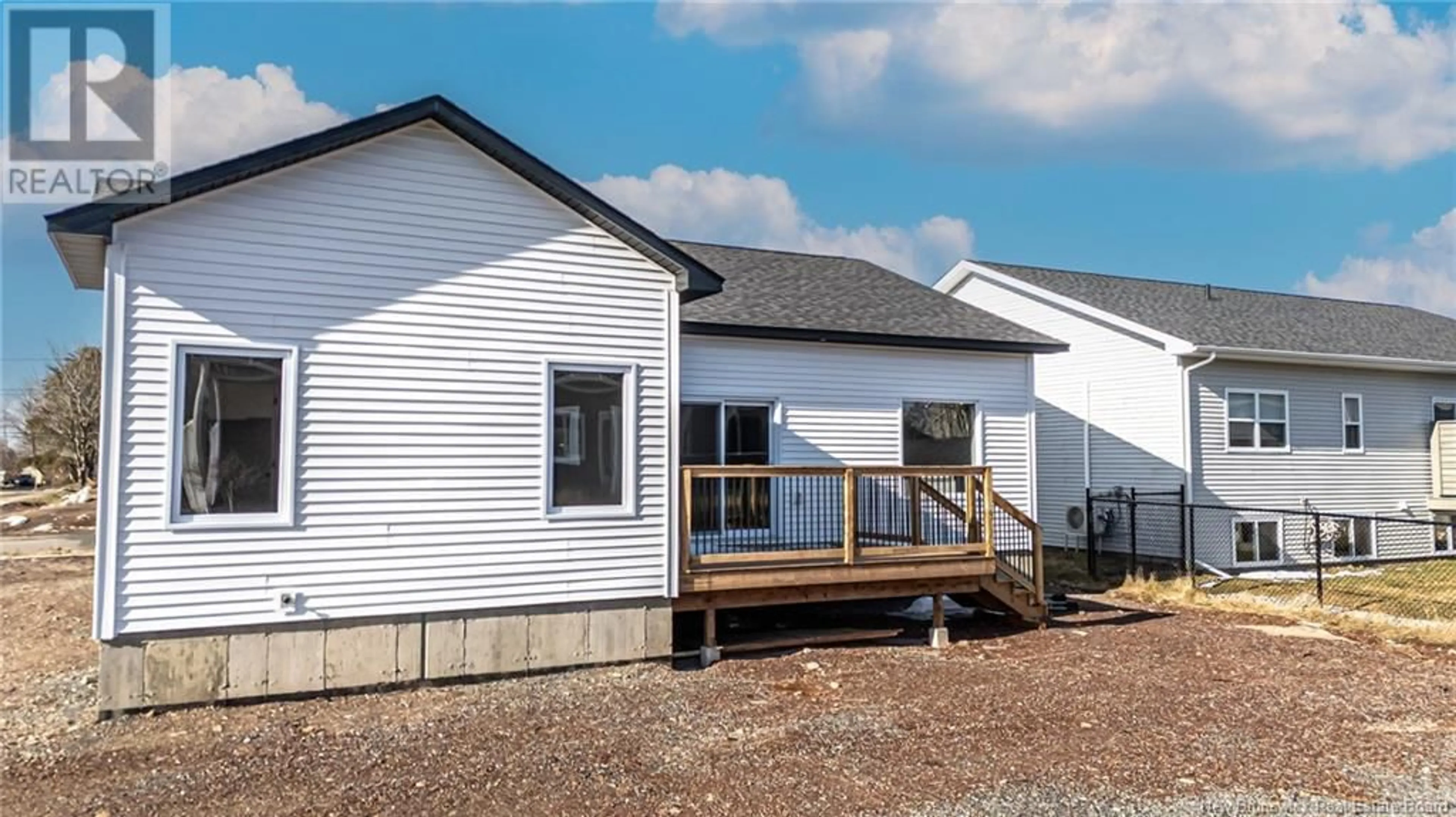 Home with vinyl exterior material, building for 5 SANDCHERRY LANE, New Maryland New Brunswick E3C0M4