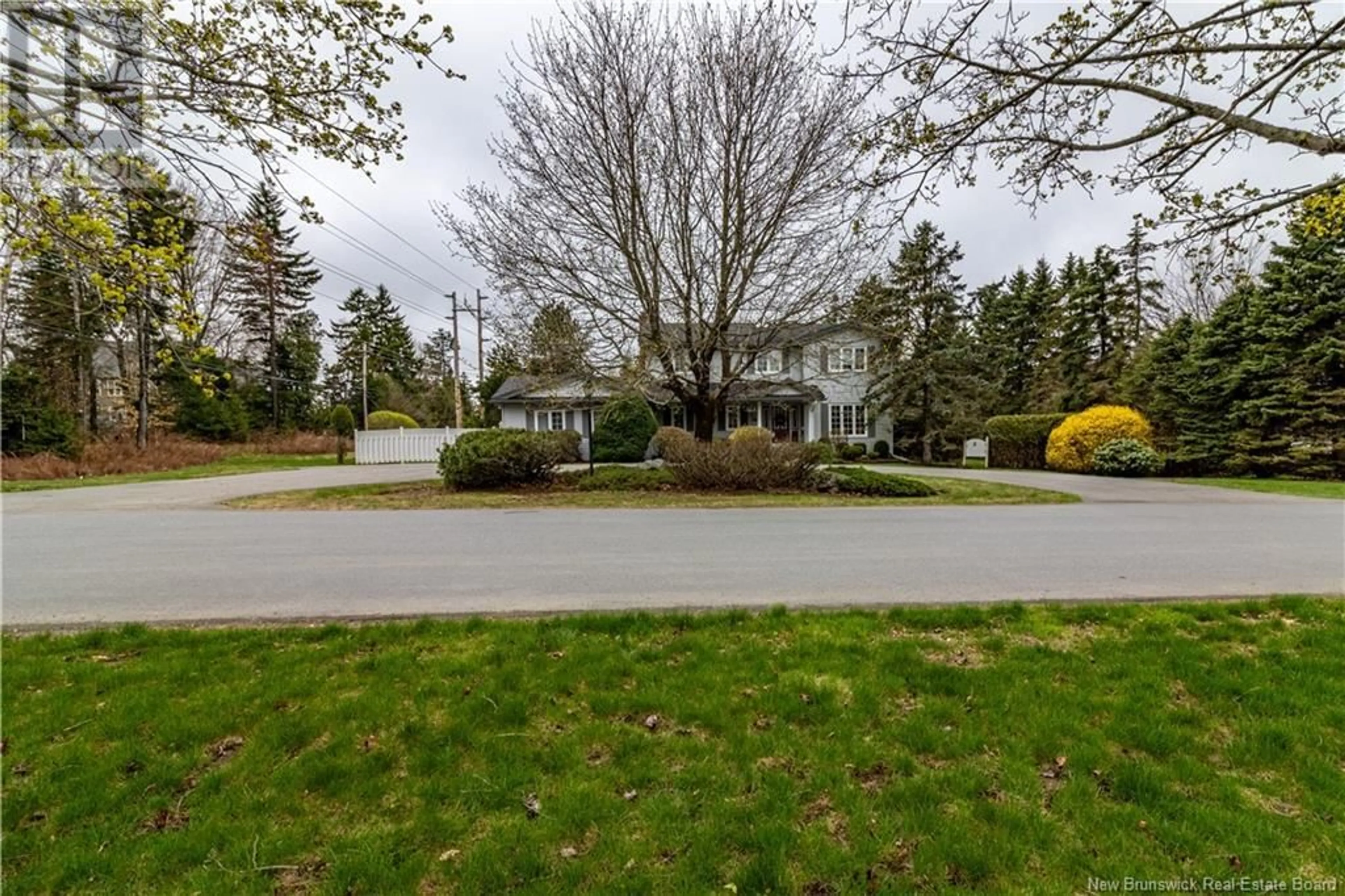 A pic from outside/outdoor area/front of a property/back of a property/a pic from drone, street for 78 HIGHLAND AVENUE, Rothesay New Brunswick E2E5N9