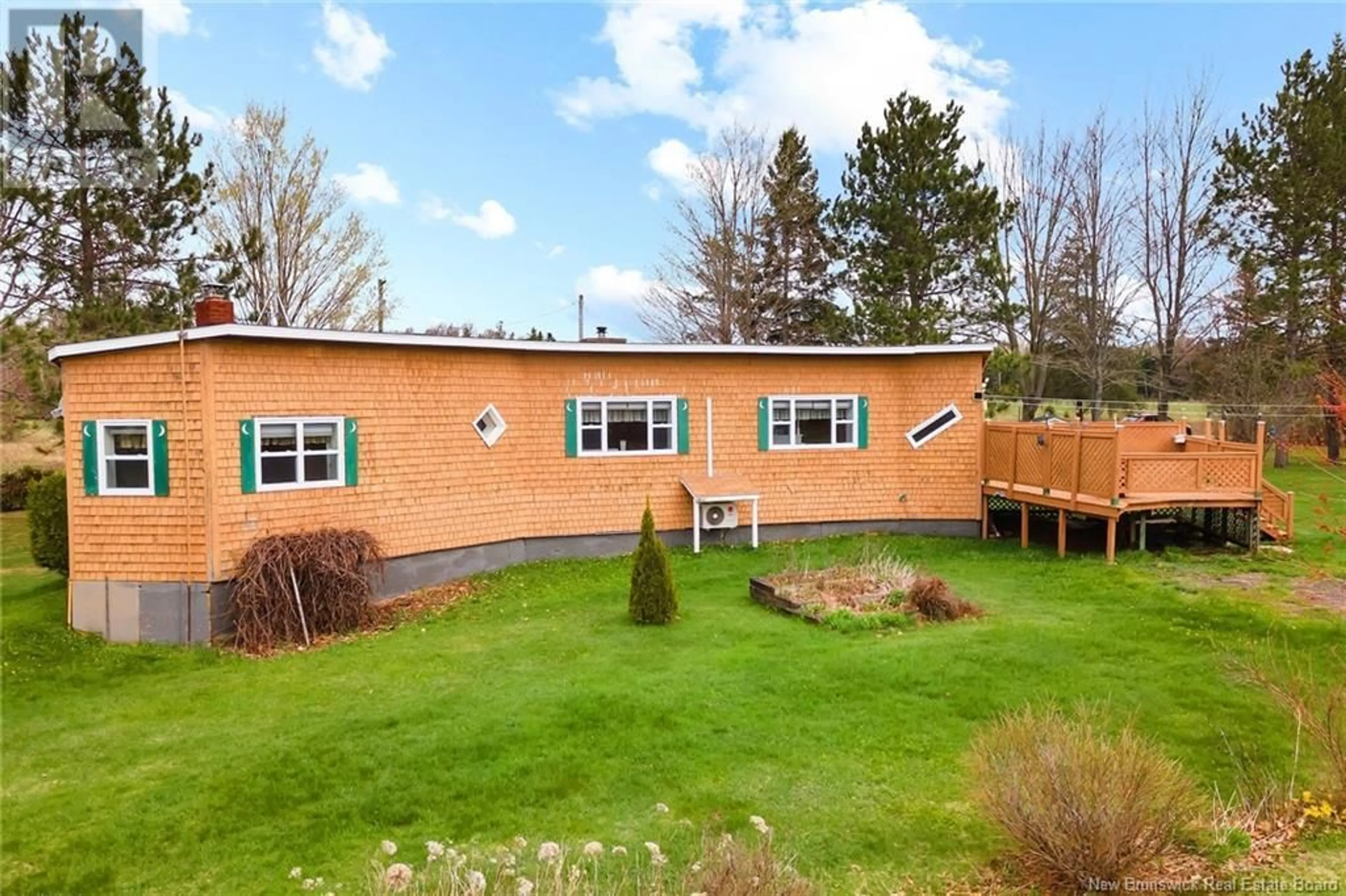 A pic from outside/outdoor area/front of a property/back of a property/a pic from drone, unknown for 1520 COX POINT ROAD, Cumberland Bay New Brunswick E4A2Z7