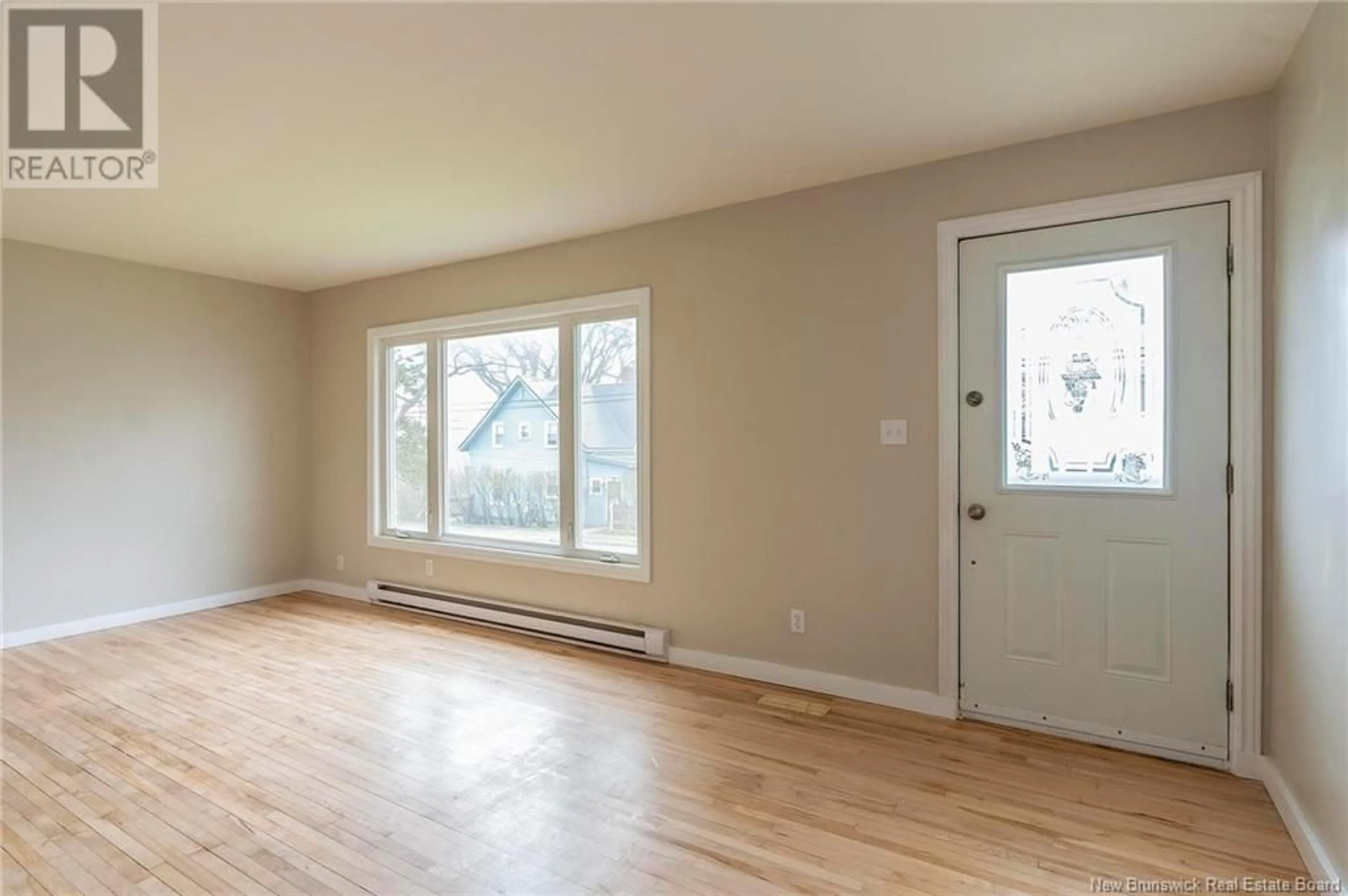 A pic of a room for 285 CHARLOTTE STREET, Saint John New Brunswick E2M1Y4