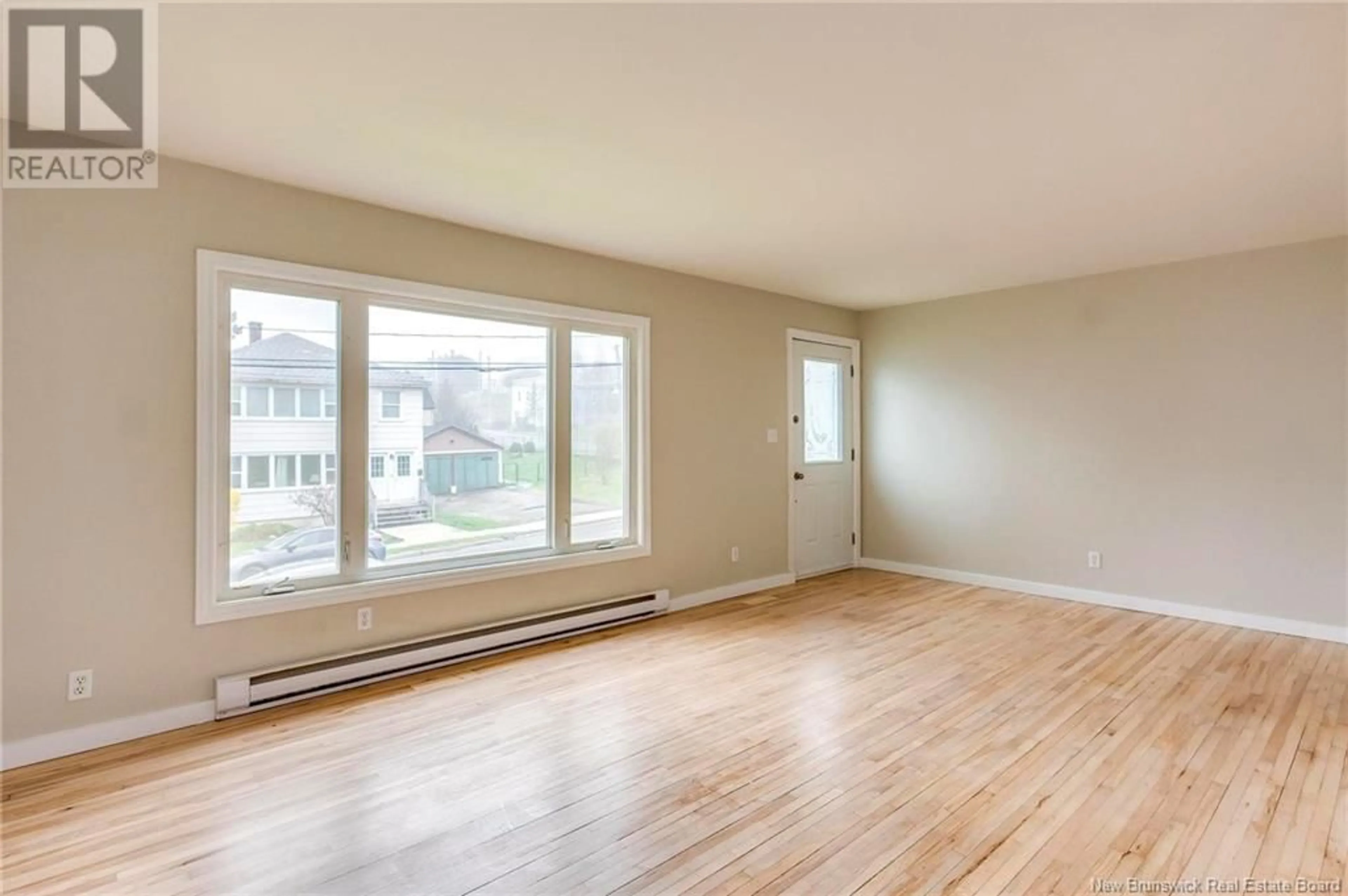 A pic of a room for 285 CHARLOTTE STREET, Saint John New Brunswick E2M1Y4