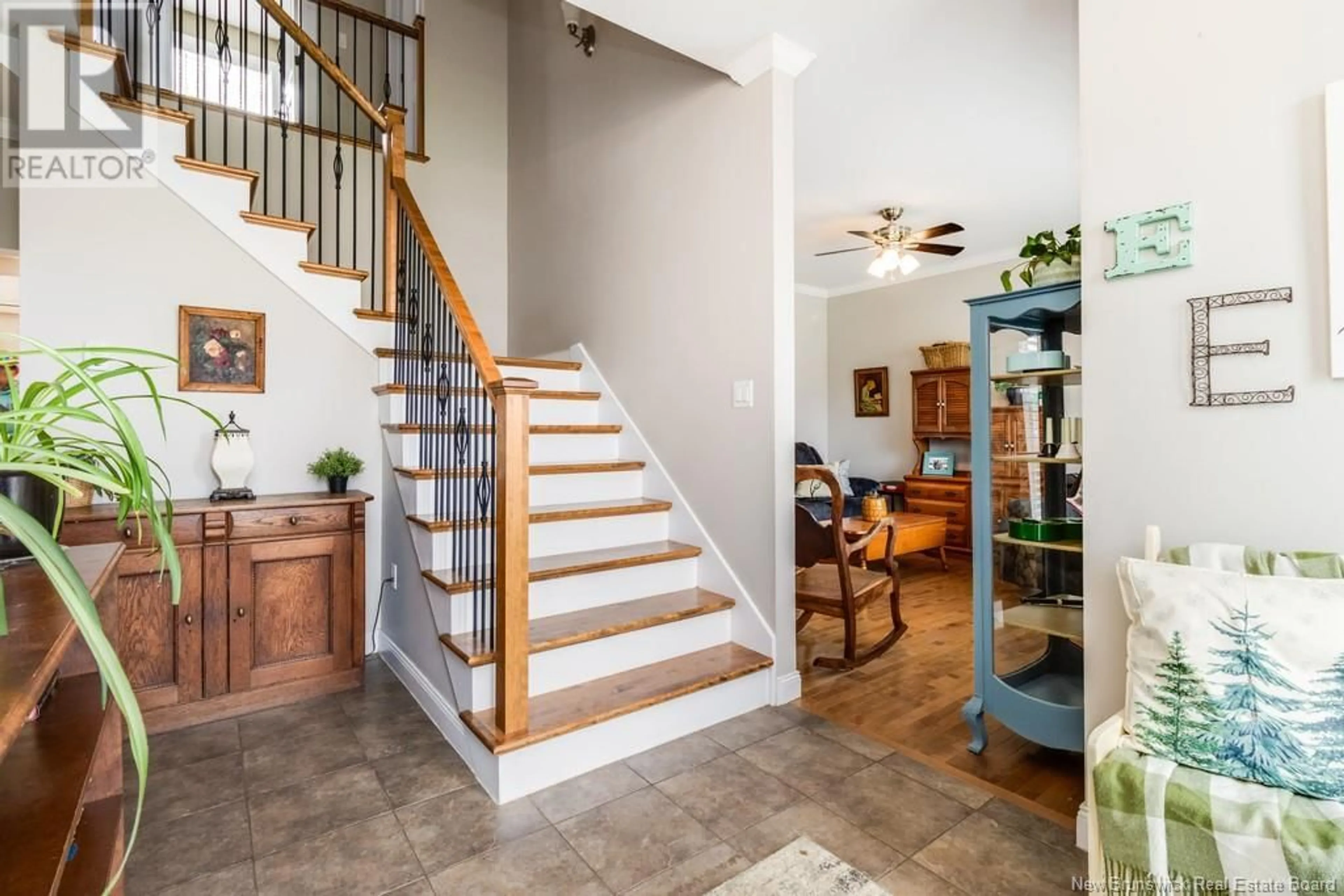 Indoor entryway for 26 CARTER CRESCENT, Oromocto New Brunswick E3V0C3
