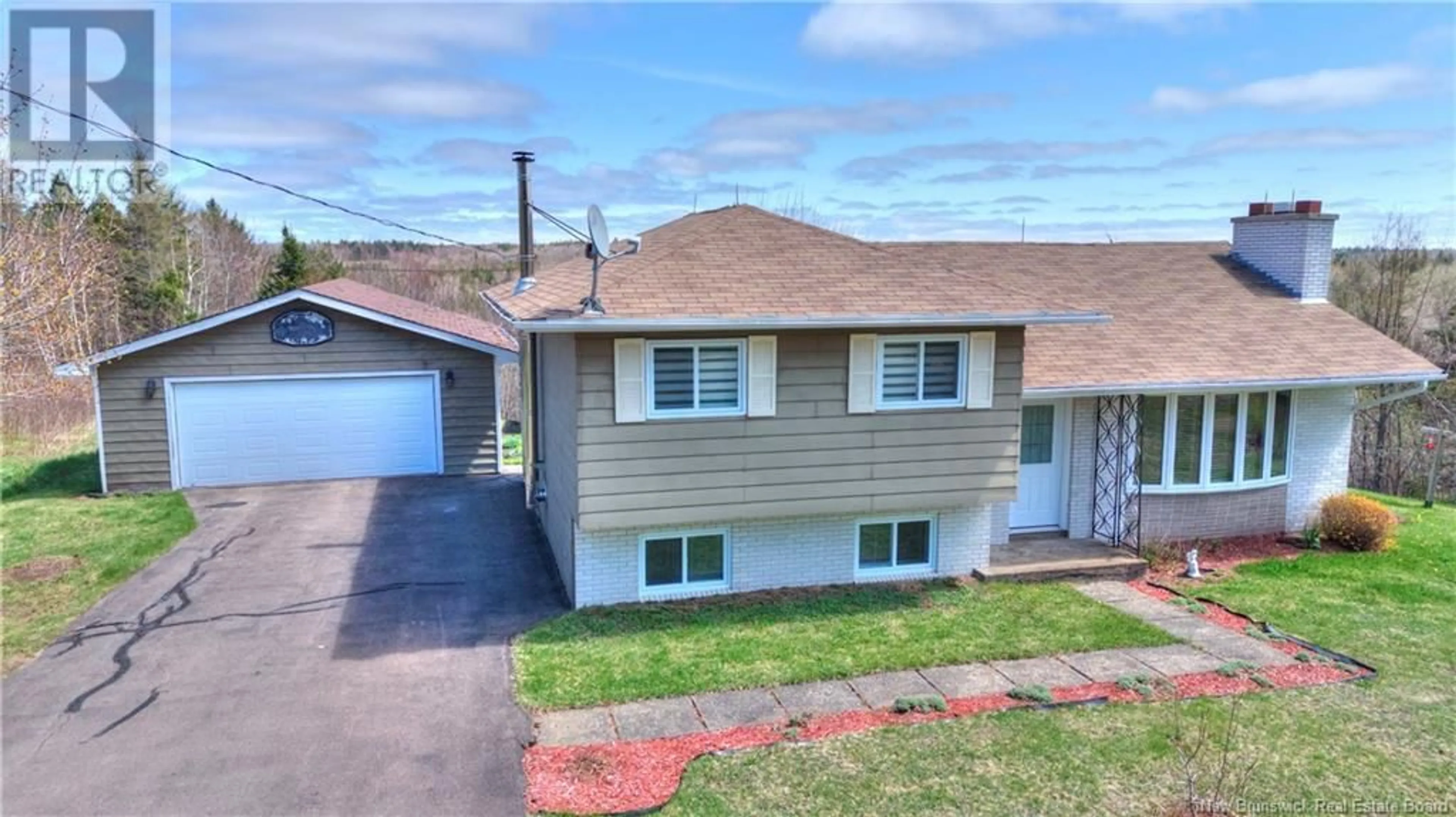 Home with vinyl exterior material, street for 3228 ROUTE 465, Beersville New Brunswick E4T2P7