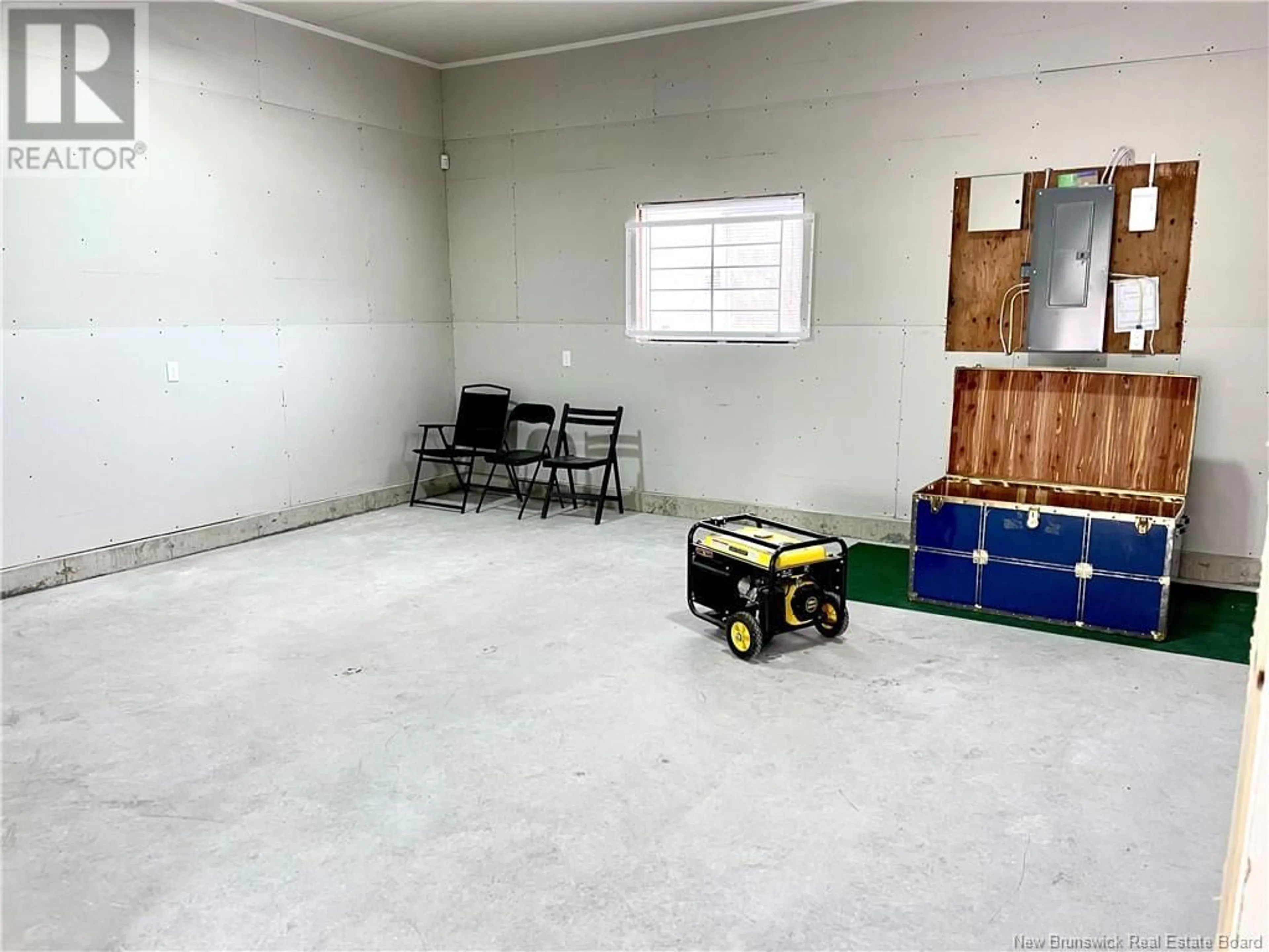 Indoor garage for 165 SHIPYARD ROAD, Musquash New Brunswick E5J2J8