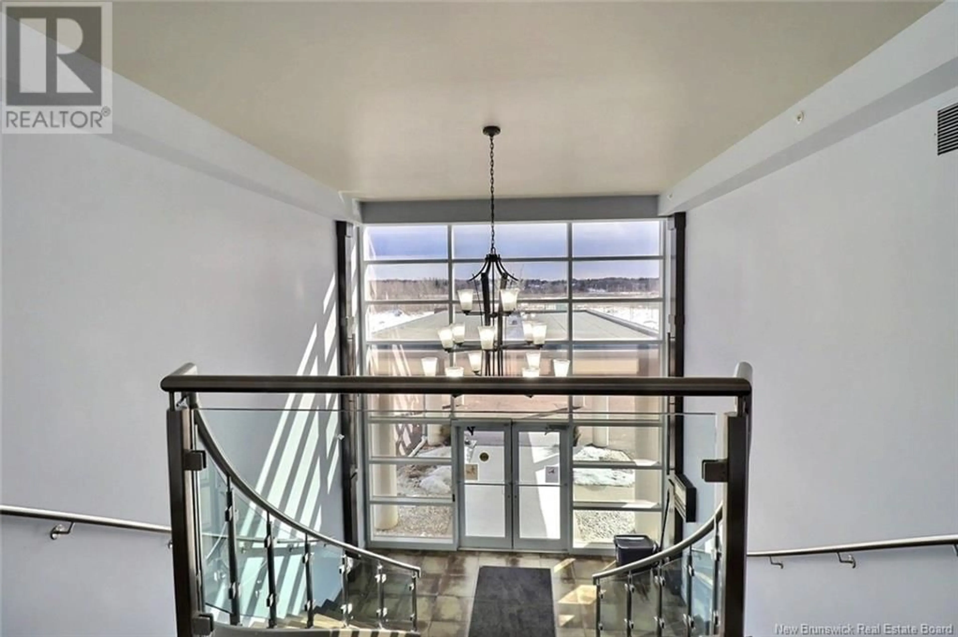 Indoor foyer for 216 - 69 CAP BIMET BOULEVARD, Beaubassin East New Brunswick E4P6X5