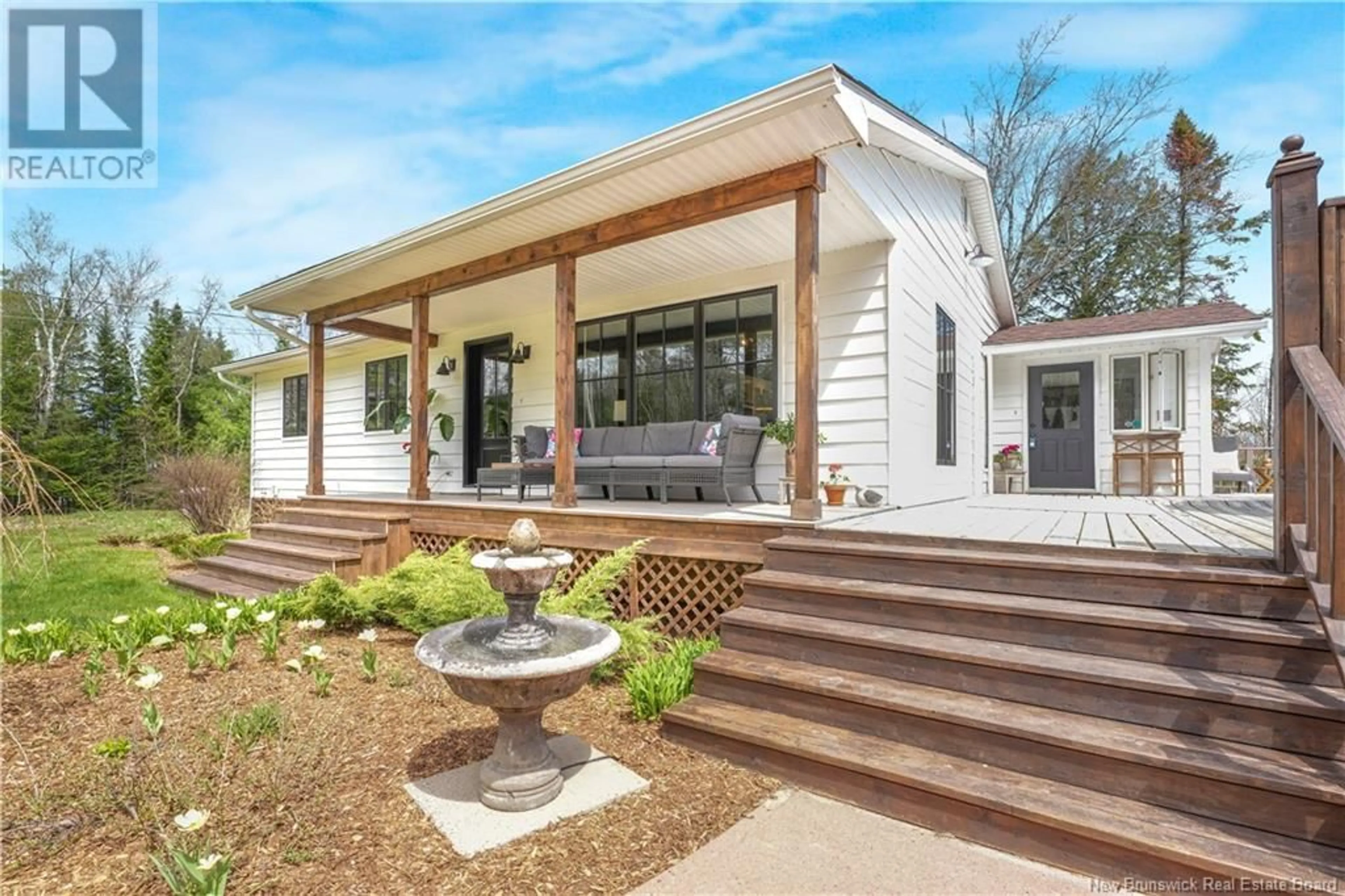 Home with vinyl exterior material, unknown for 9 CHATEAU DRIVE, McLeod Hill New Brunswick E3A5K5